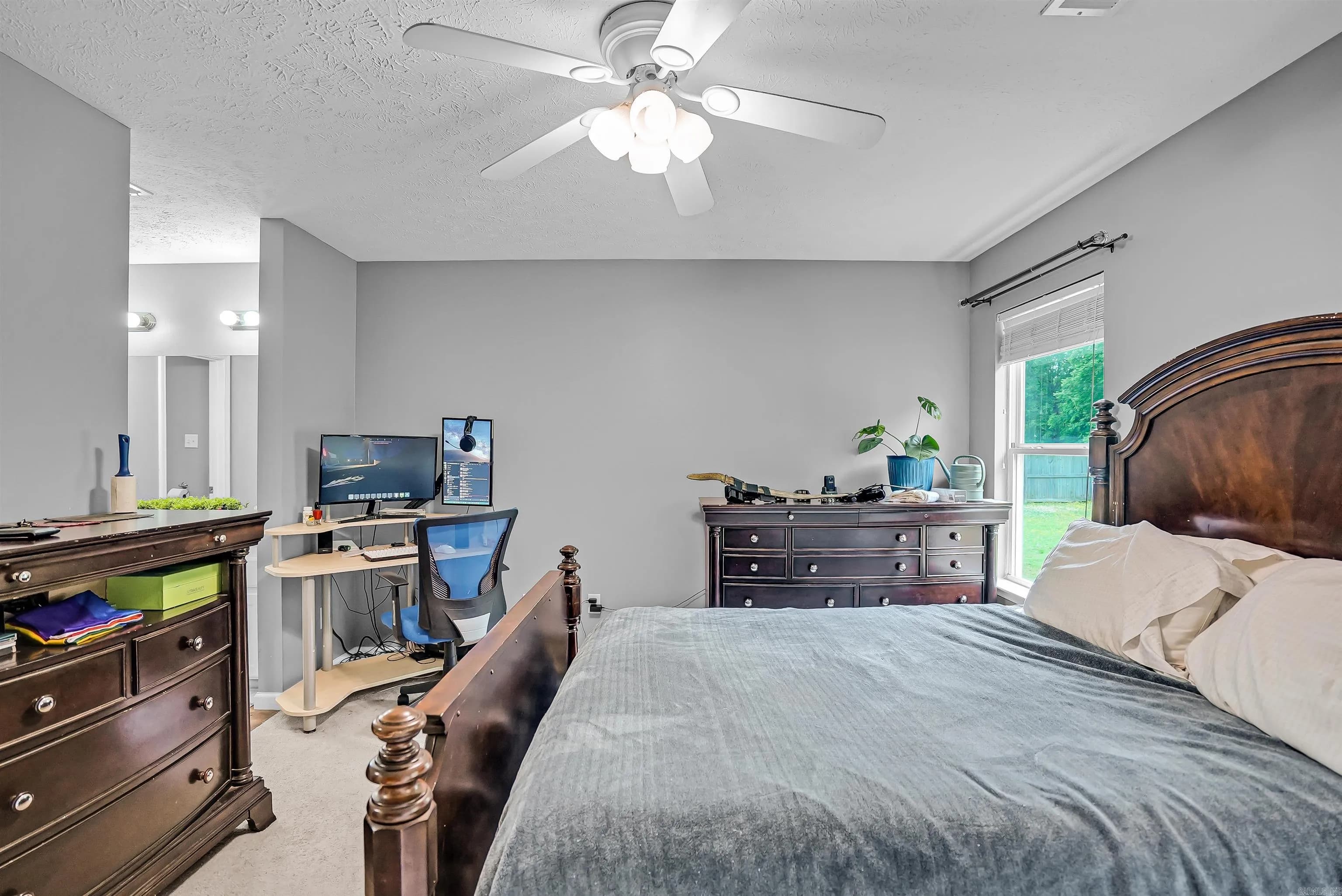 Property at 125  Covey - Image 14