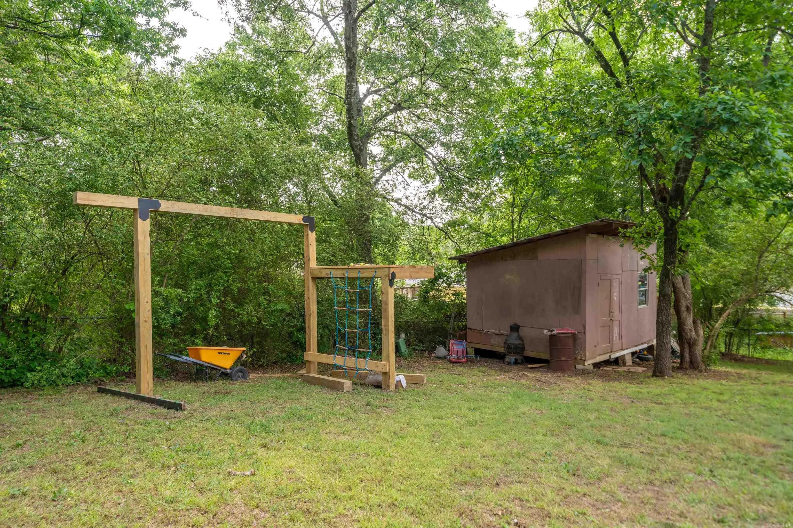 Property at 106  Gareth - Image 35