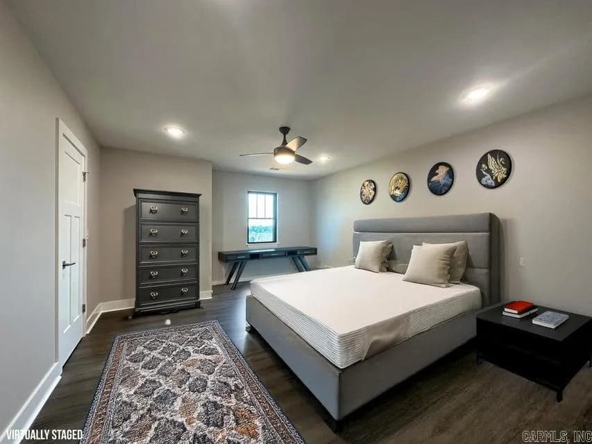 Property at 20  Estes - Image 6