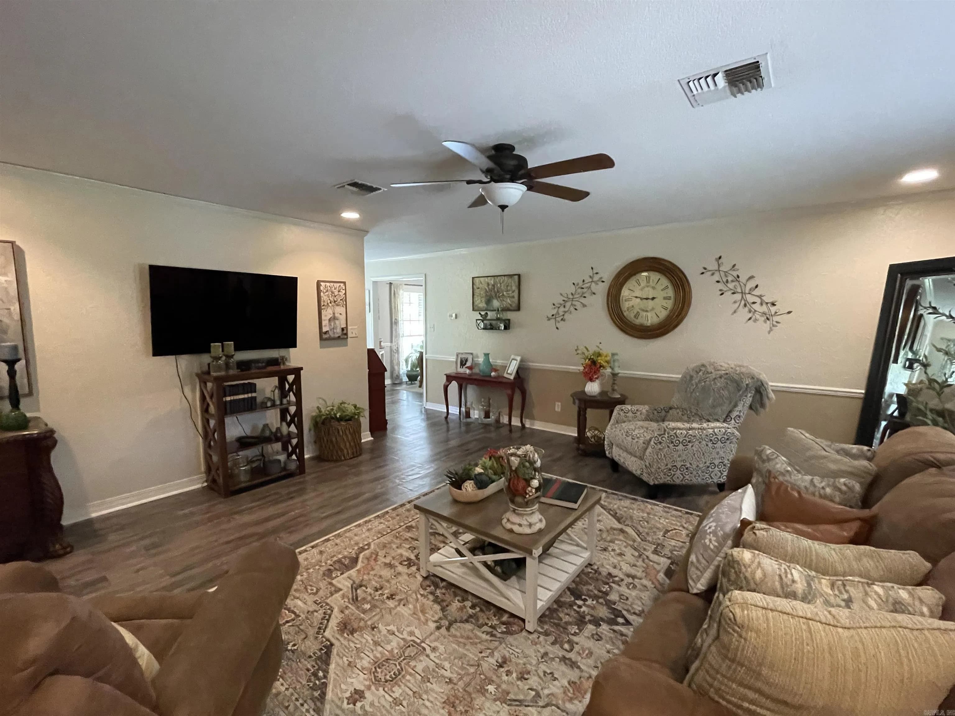 Property at 142  Timber ridge - Image 5