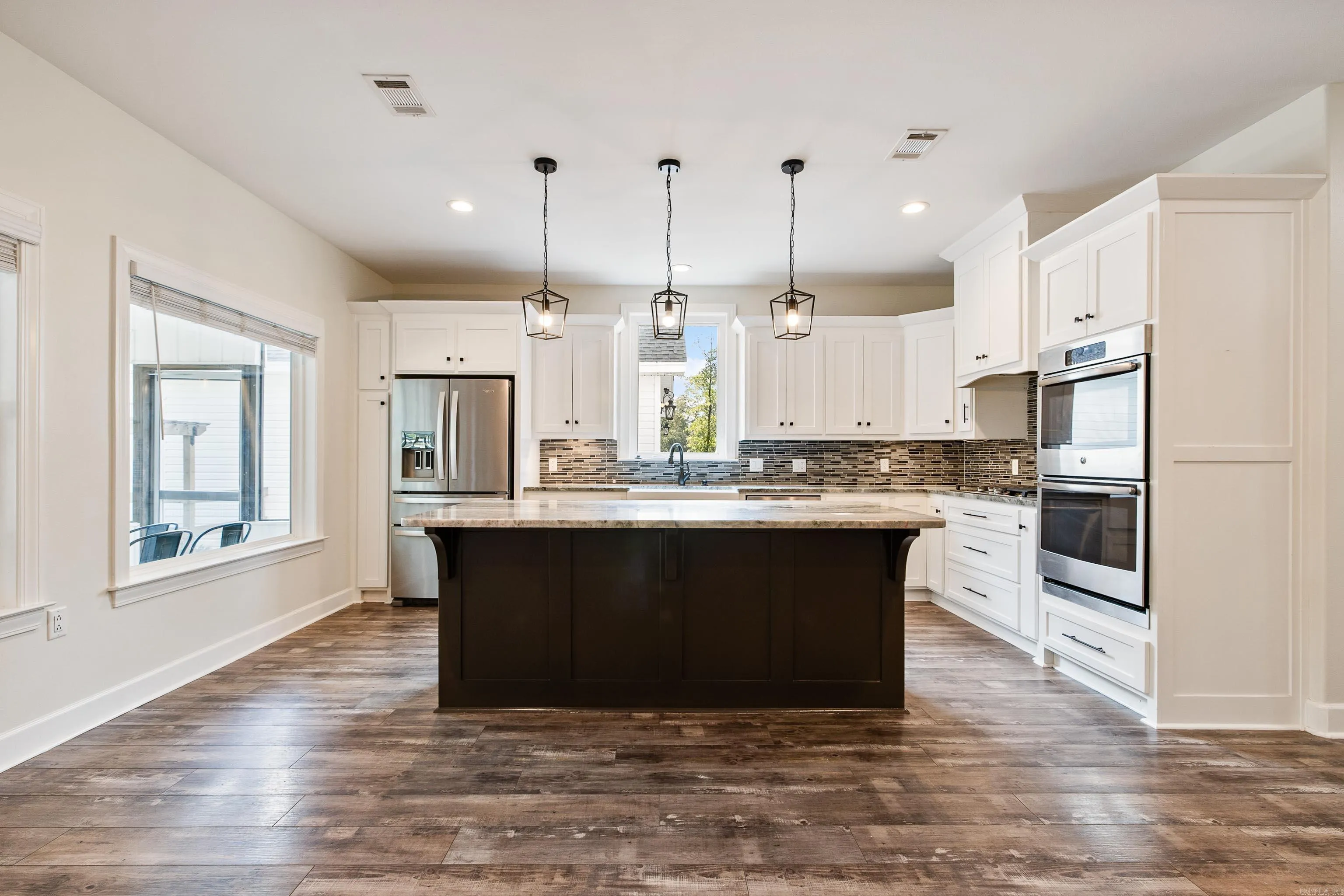Property at 3526  Hilldale rd - Image 9