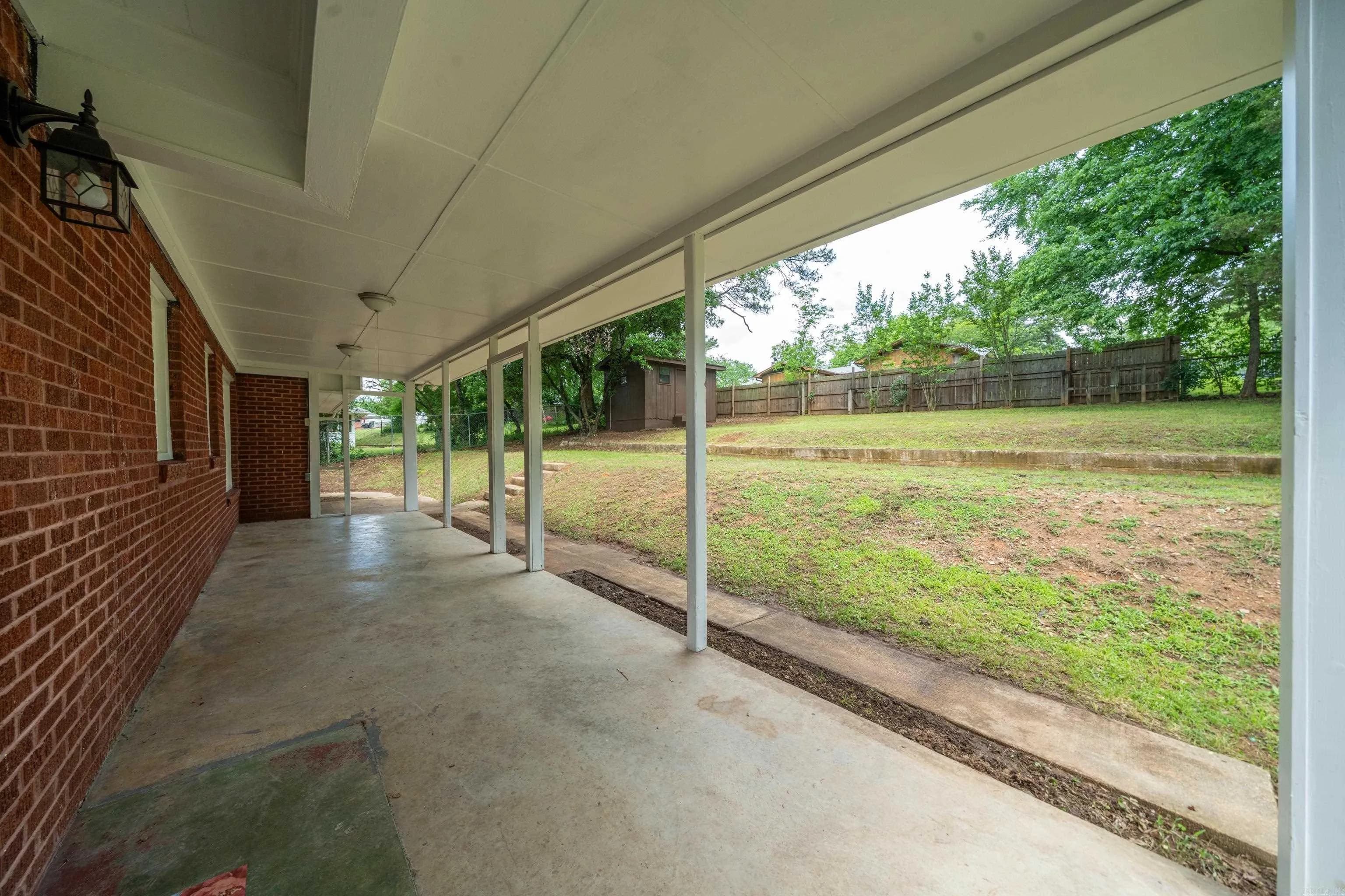 Property at 107  Lakeside - Image 43