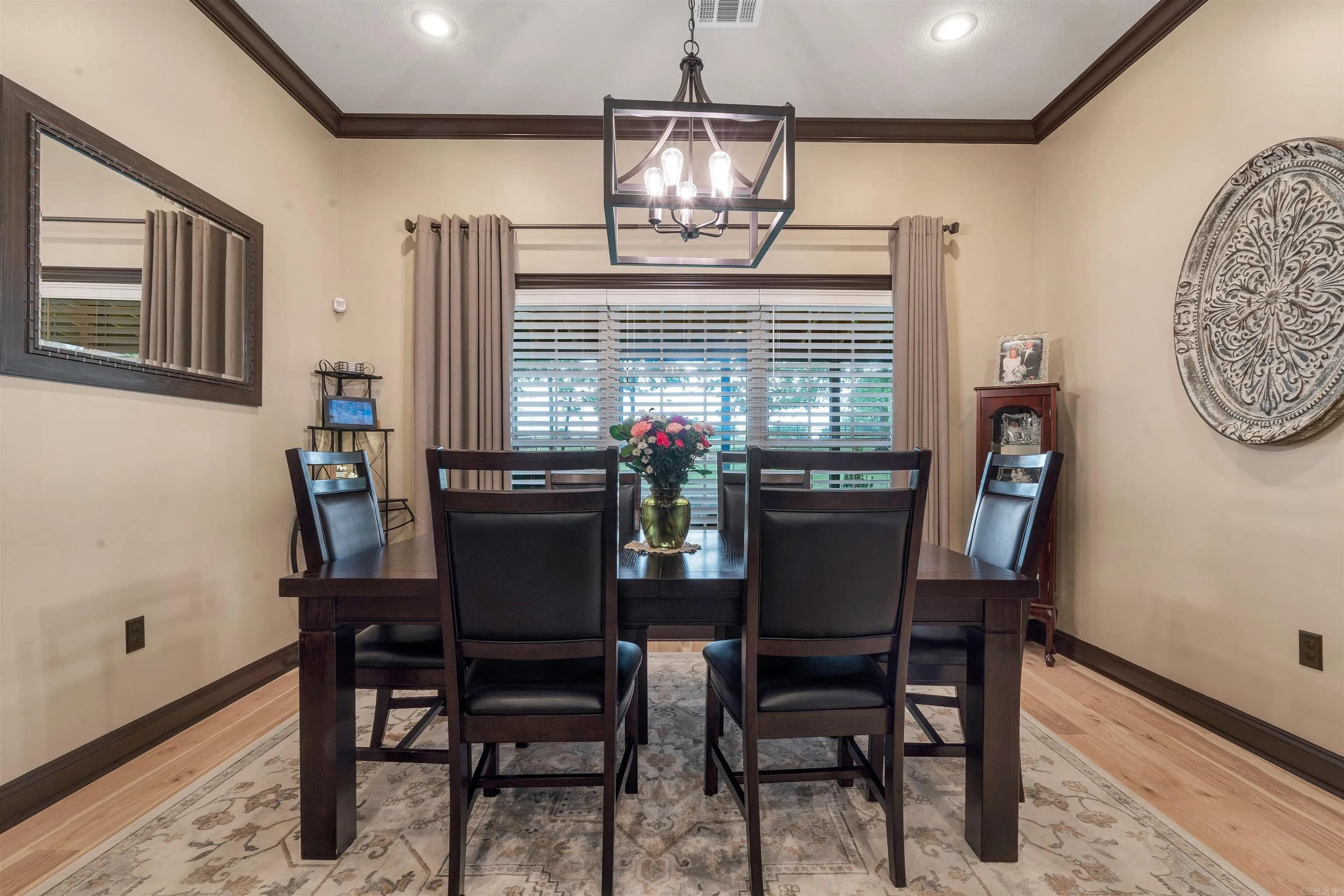 Property at 4408  Lochmoor - Image 17