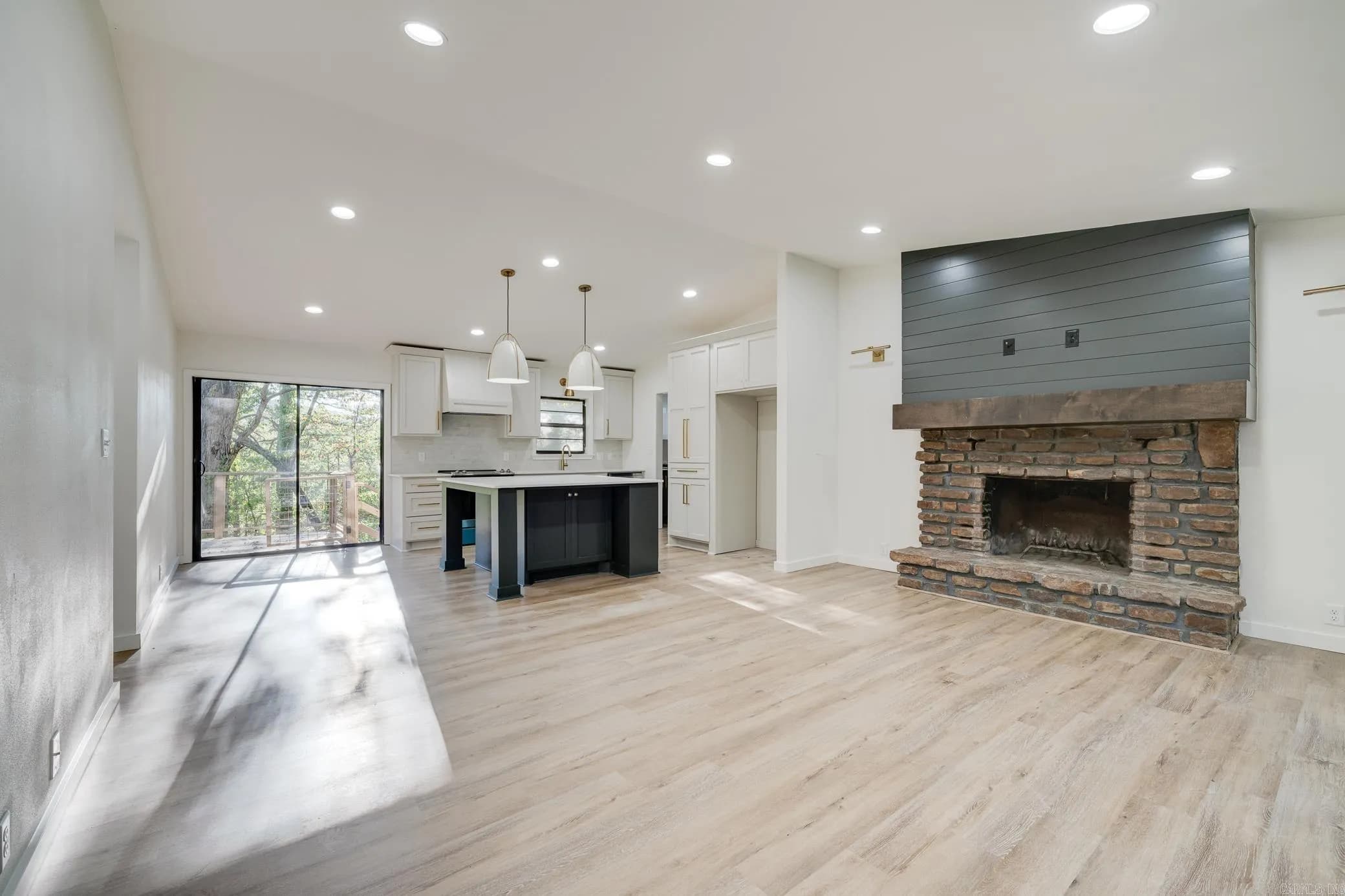 Property at 4  Helena - Image 7