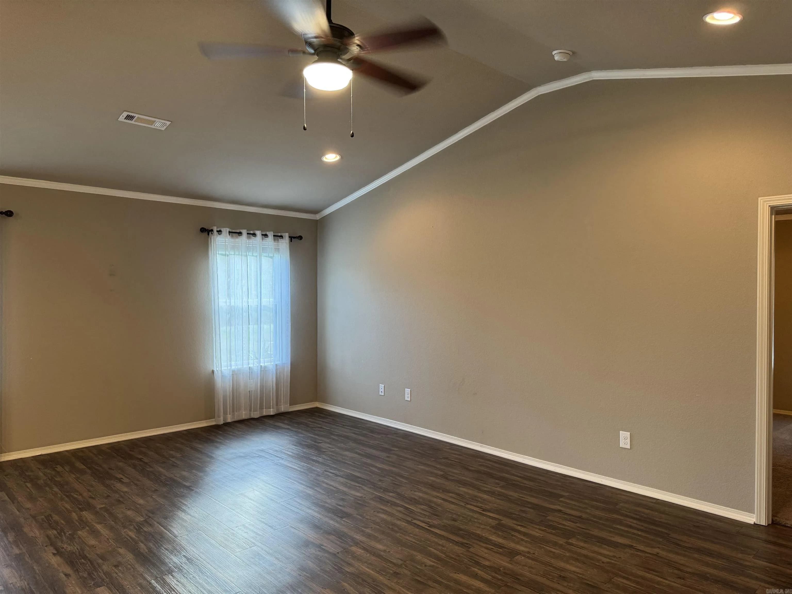 Property at 31 N Stonehenge - Image 12
