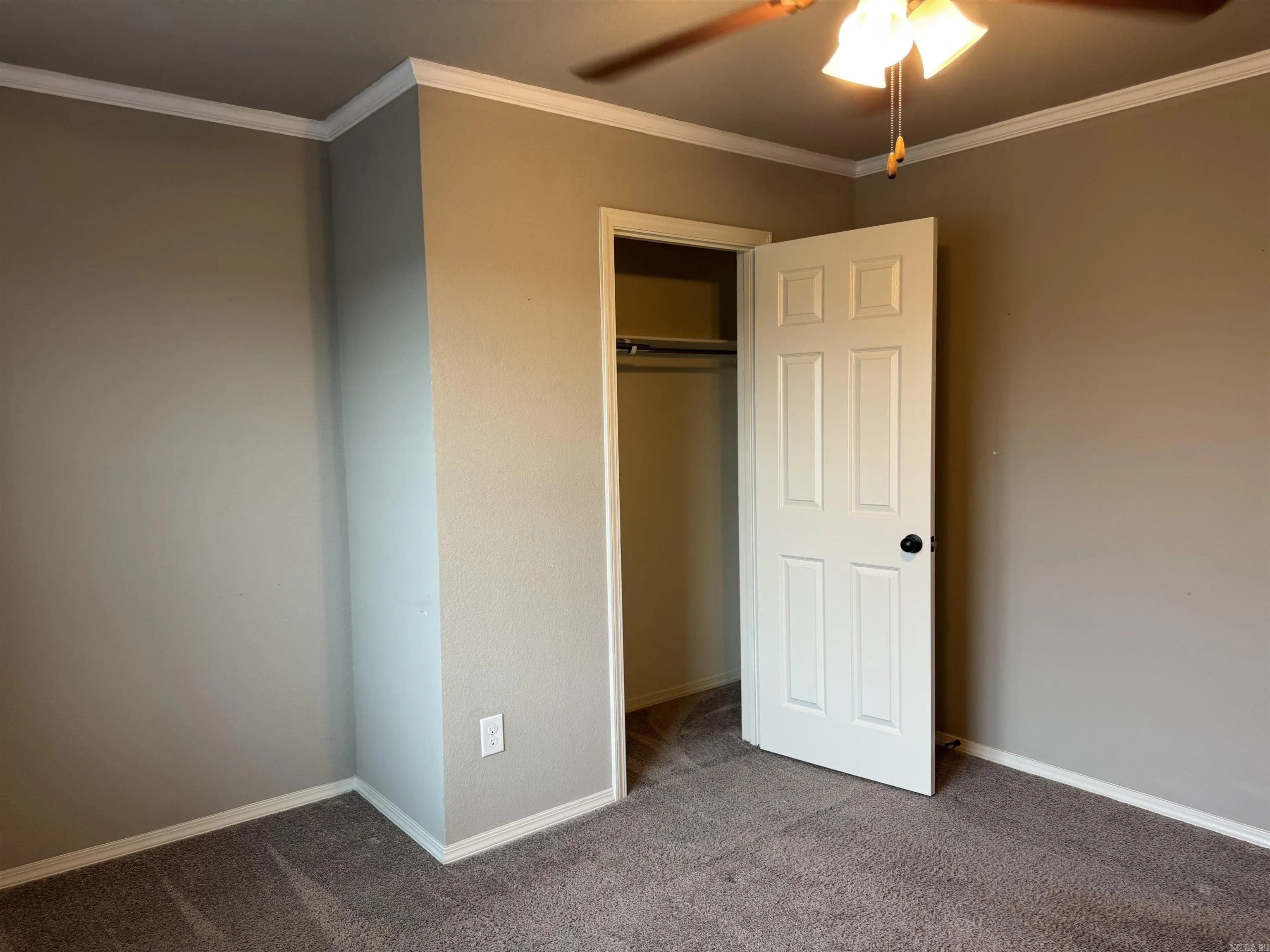 Property at 31 N Stonehenge - Image 18