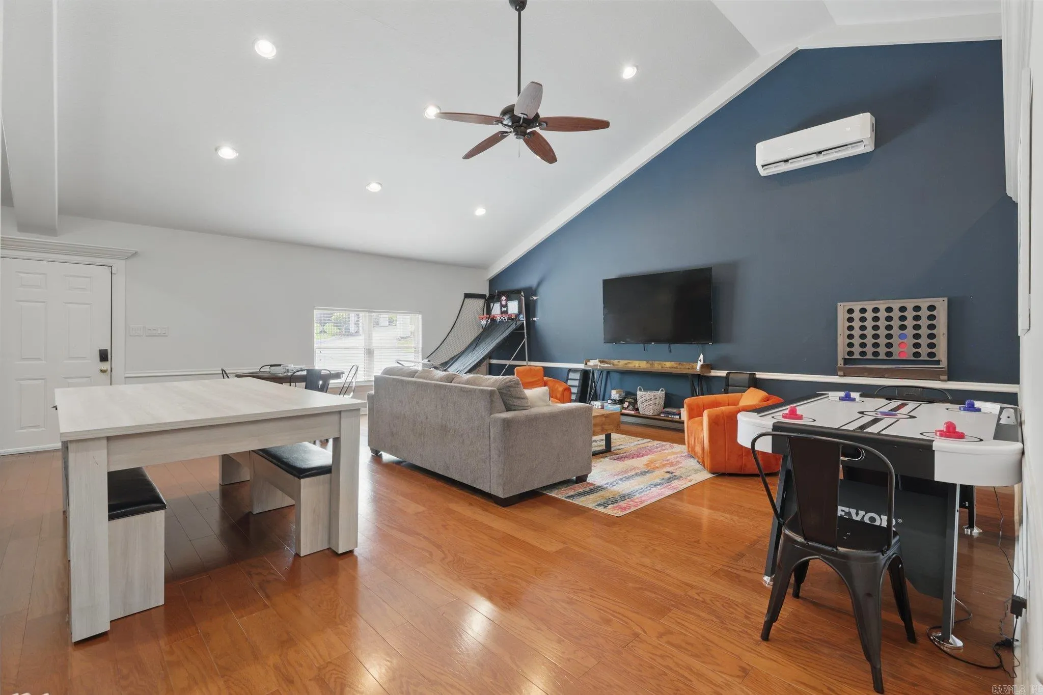 Property at 1052  Rock creek - Image 24