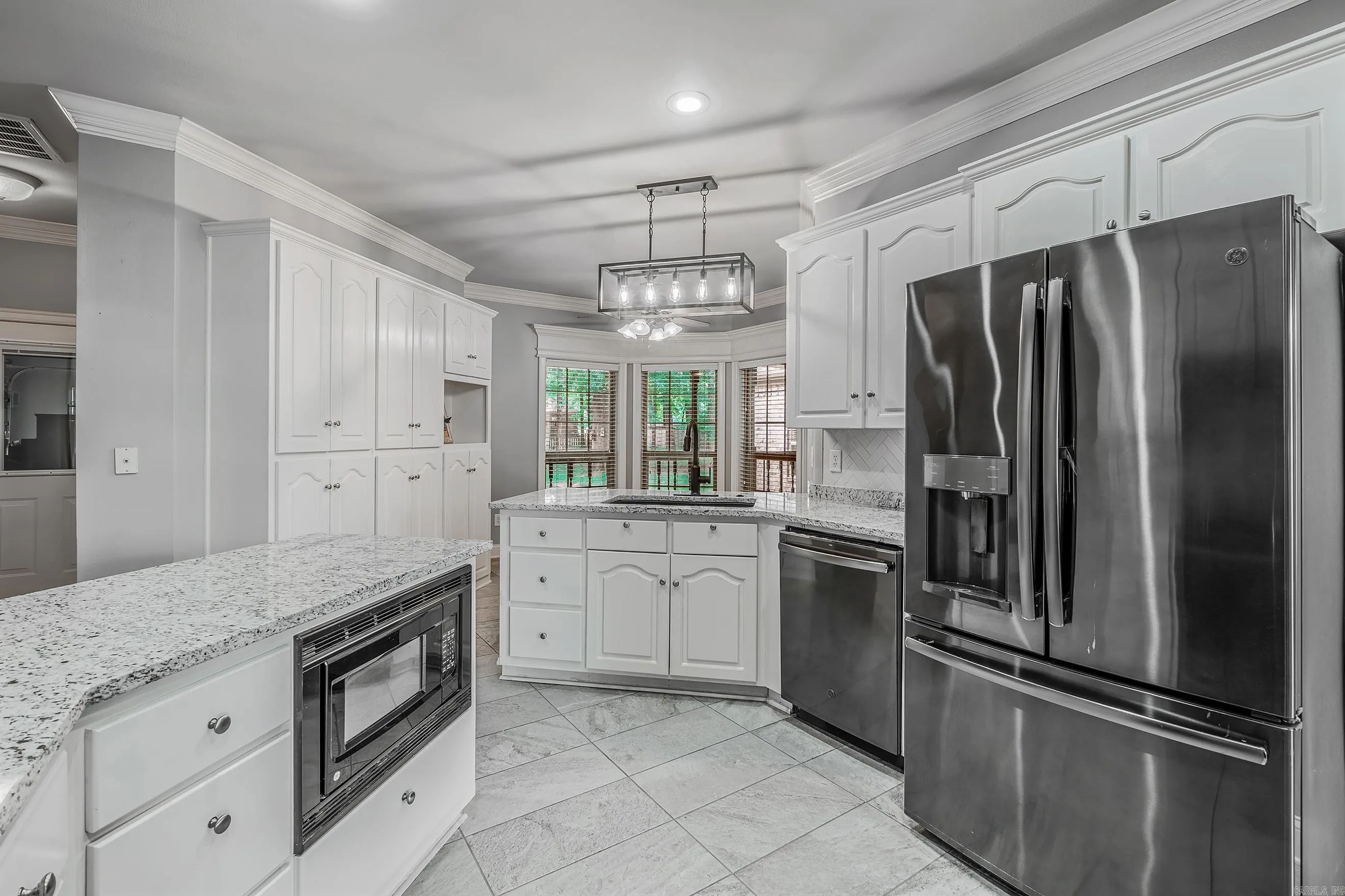 Property at 15  Hallie - Image 12