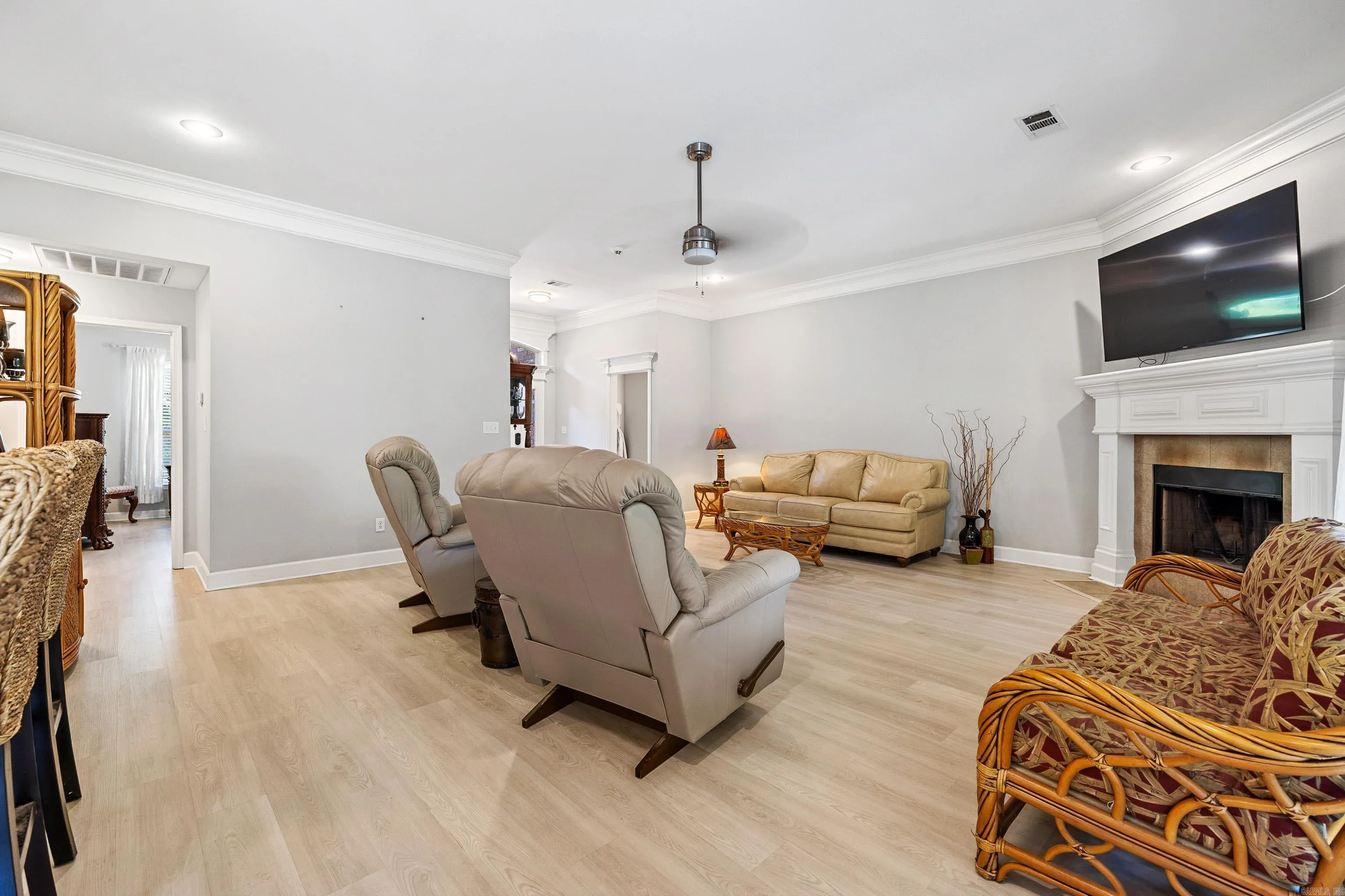 Property at 2121  Hickory drive - Image 5