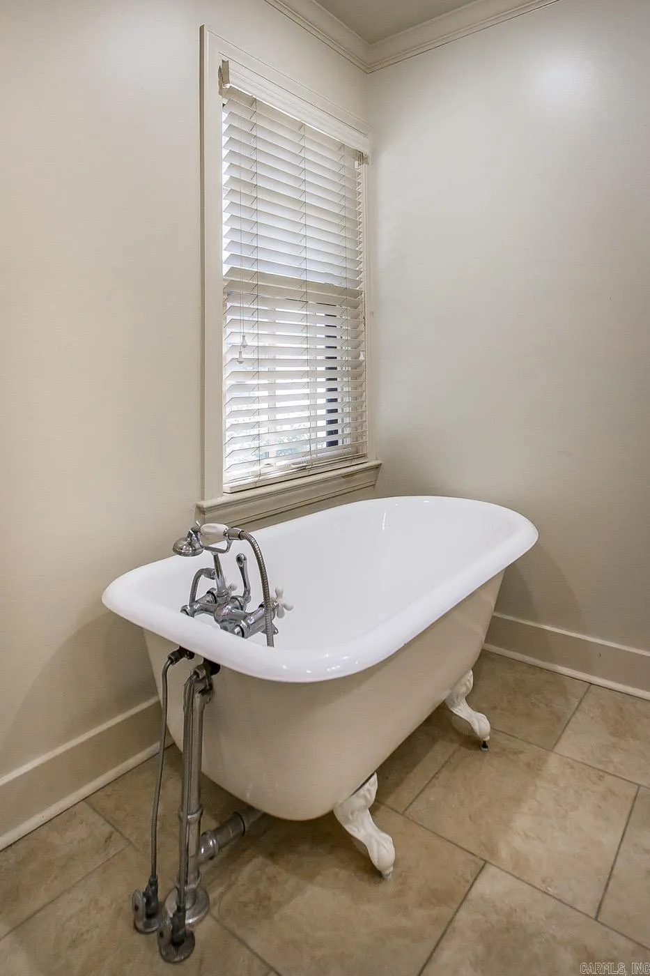 Property at 2800 N Pierce - Image 24