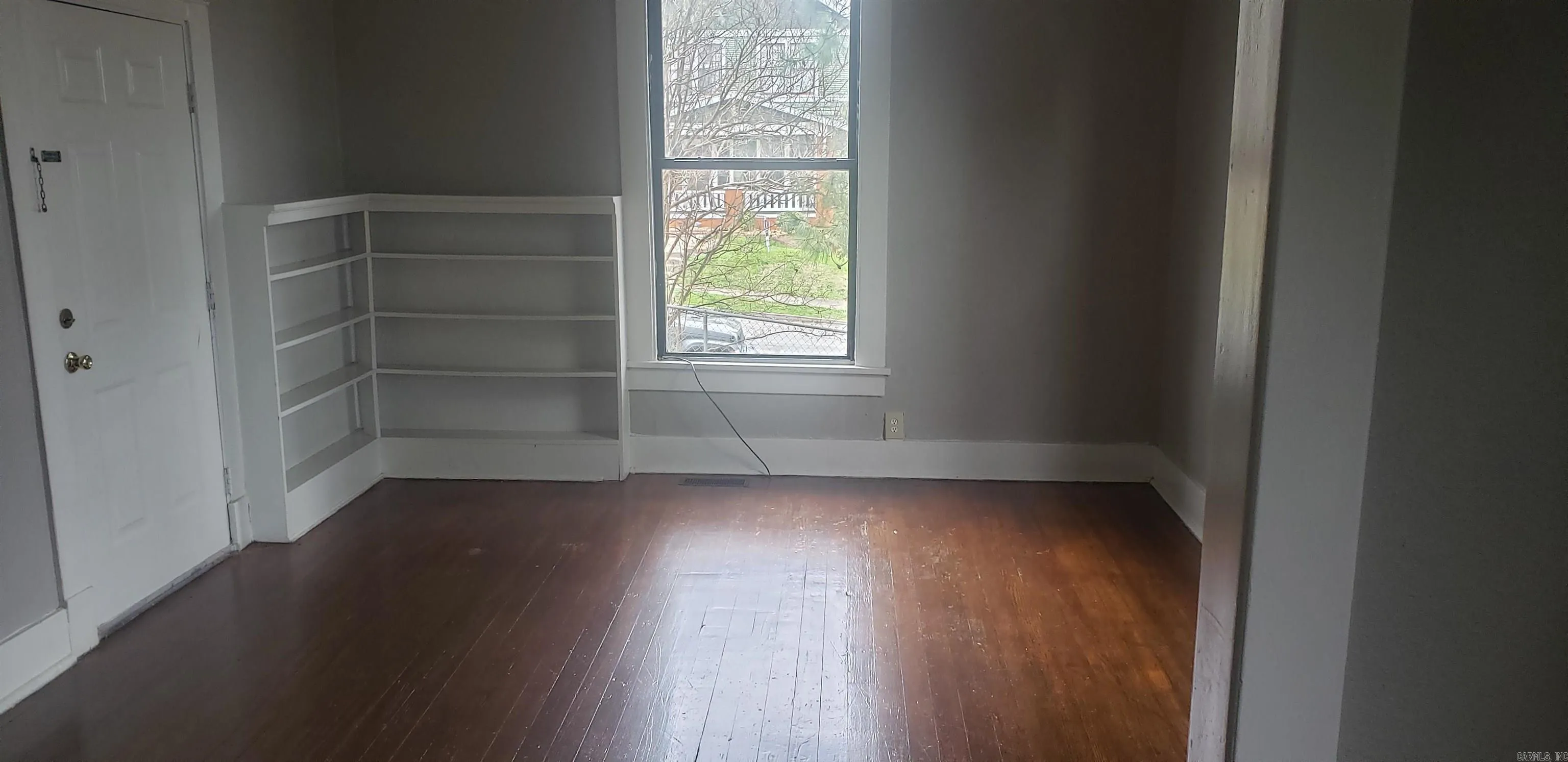 Property at 2922  Izard - Image 2