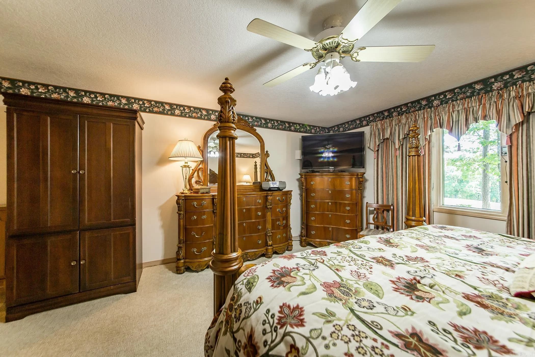 Property at 305  Snead - Image 12