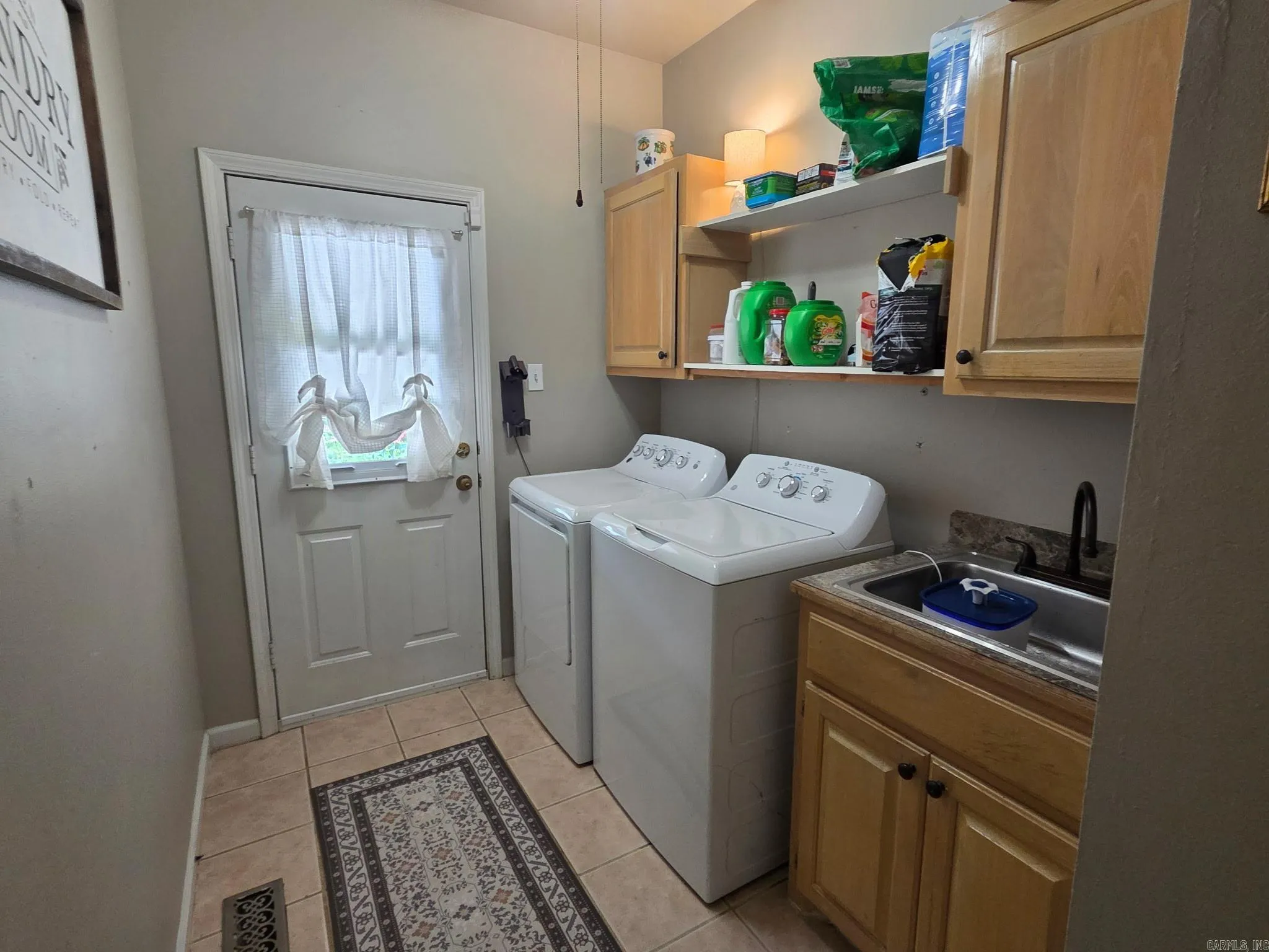 Property at 615  Miller - Image 15