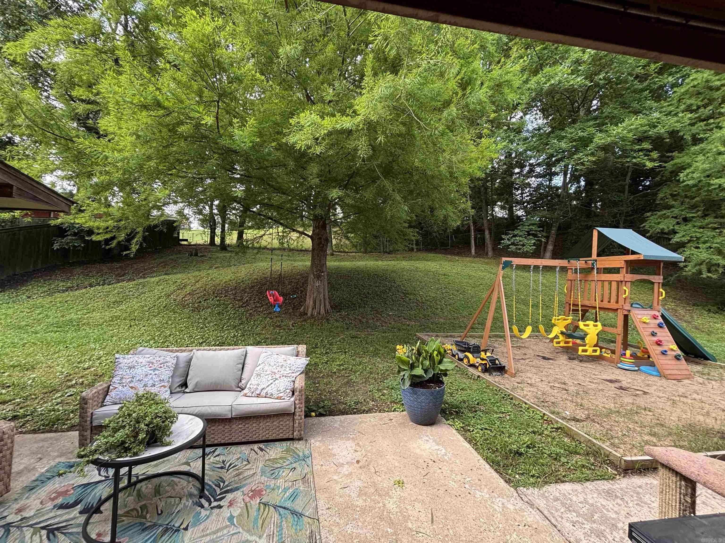 Property at 615  Miller - Image 32