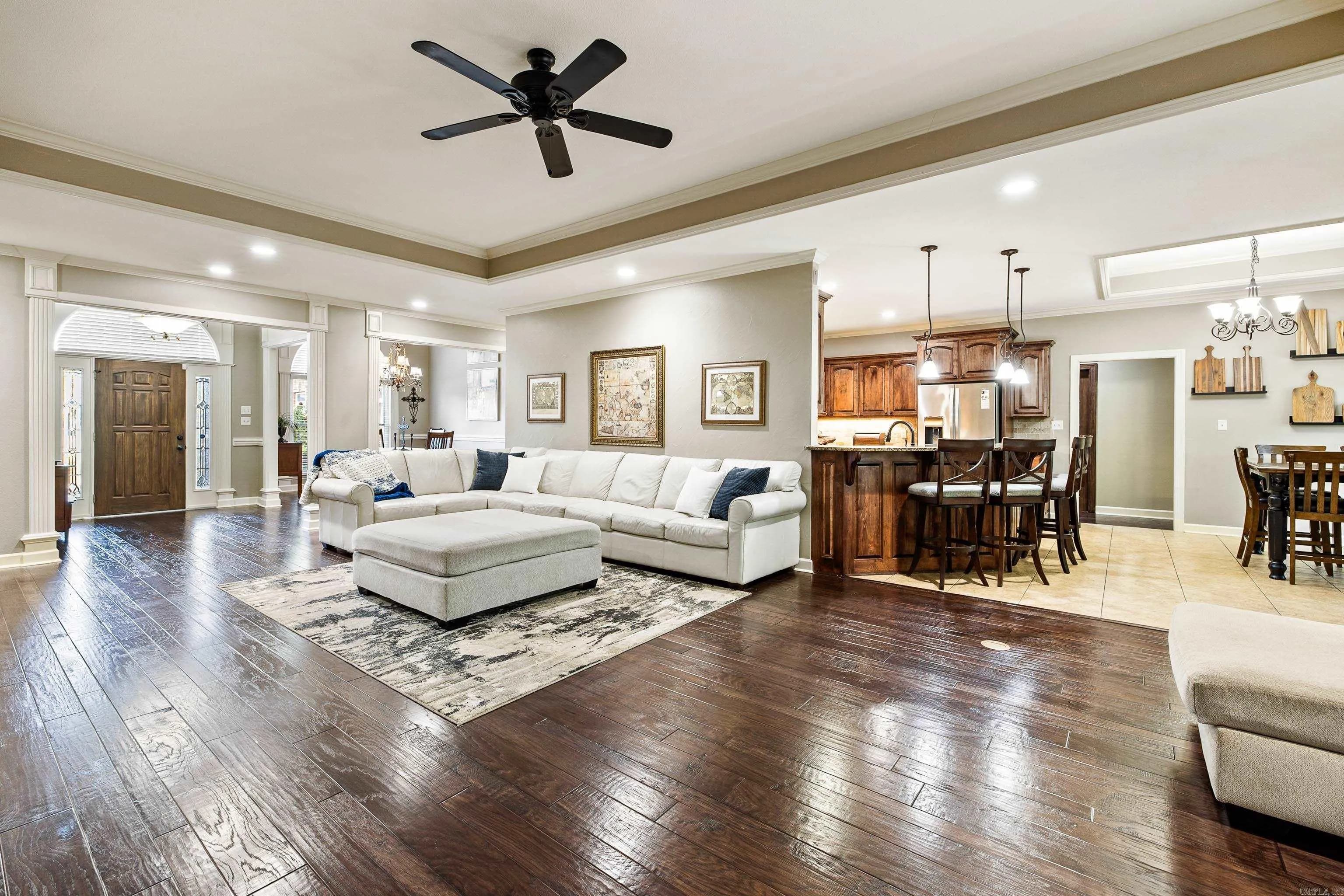 Property at 5410  Lexington - Image 13