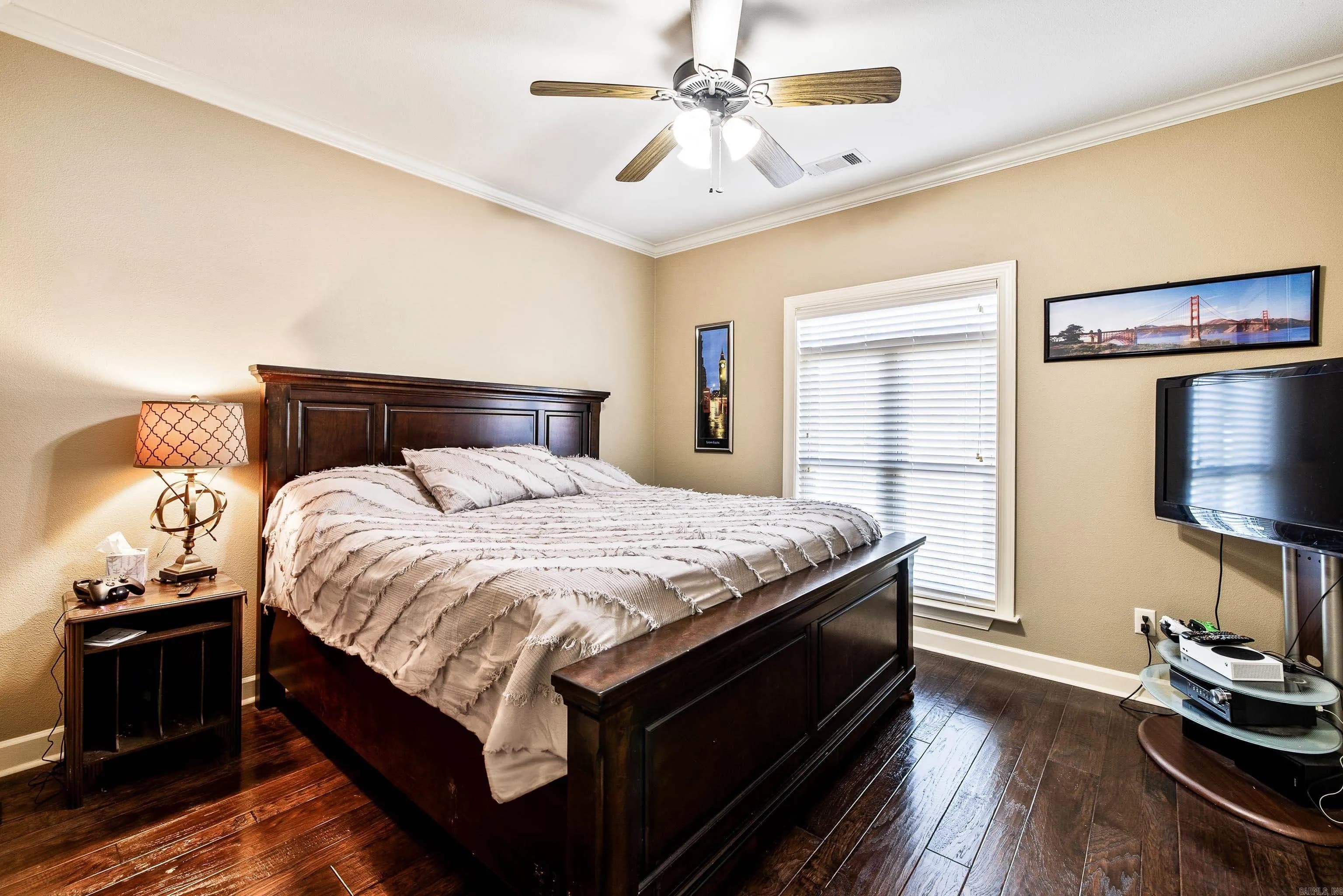 Property at 5410  Lexington - Image 41