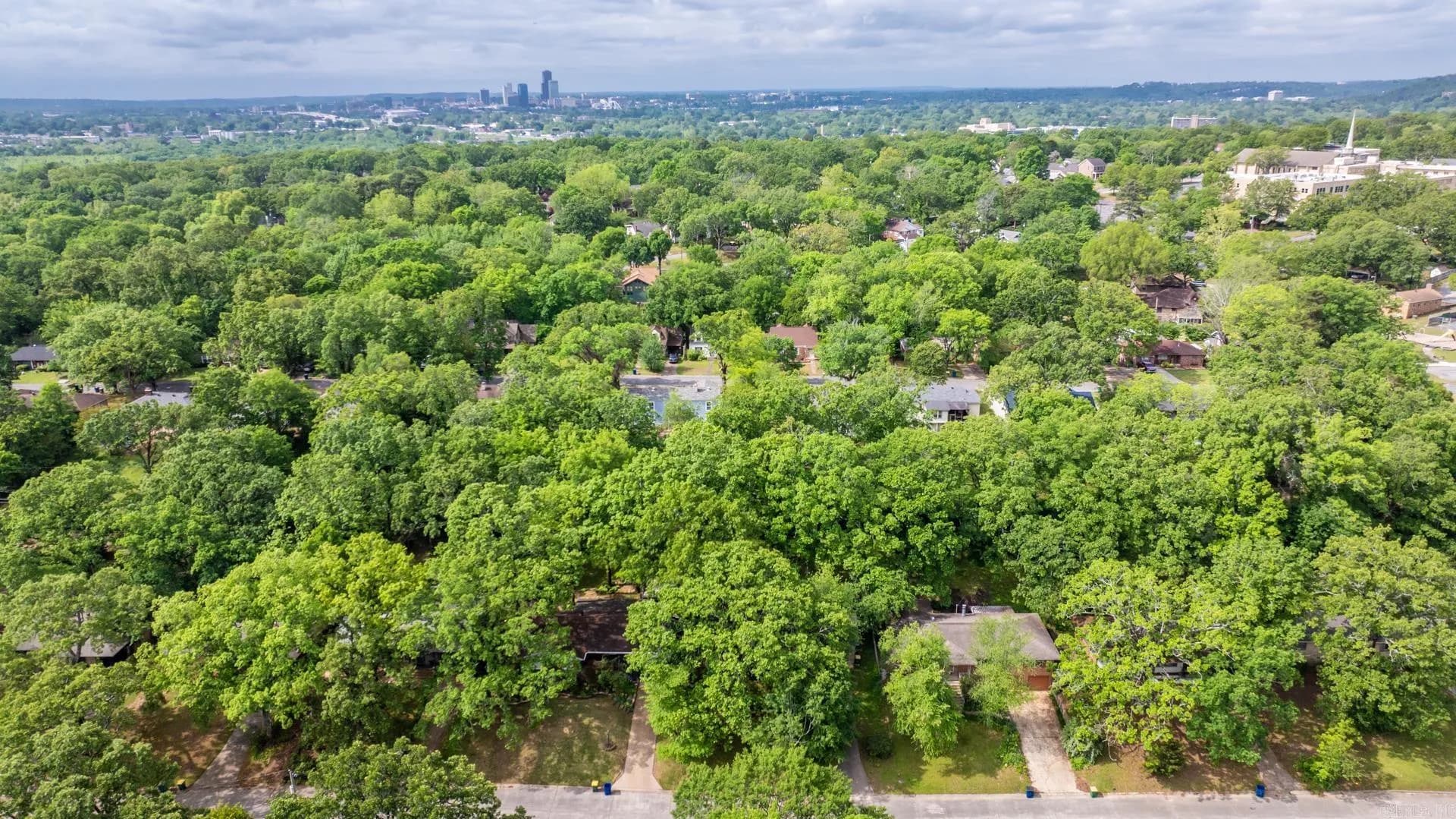 Property at 1118  Garland - Image 26