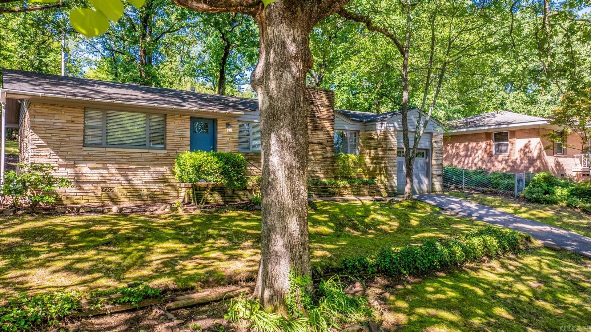 Property at 1118  Garland - Image 25