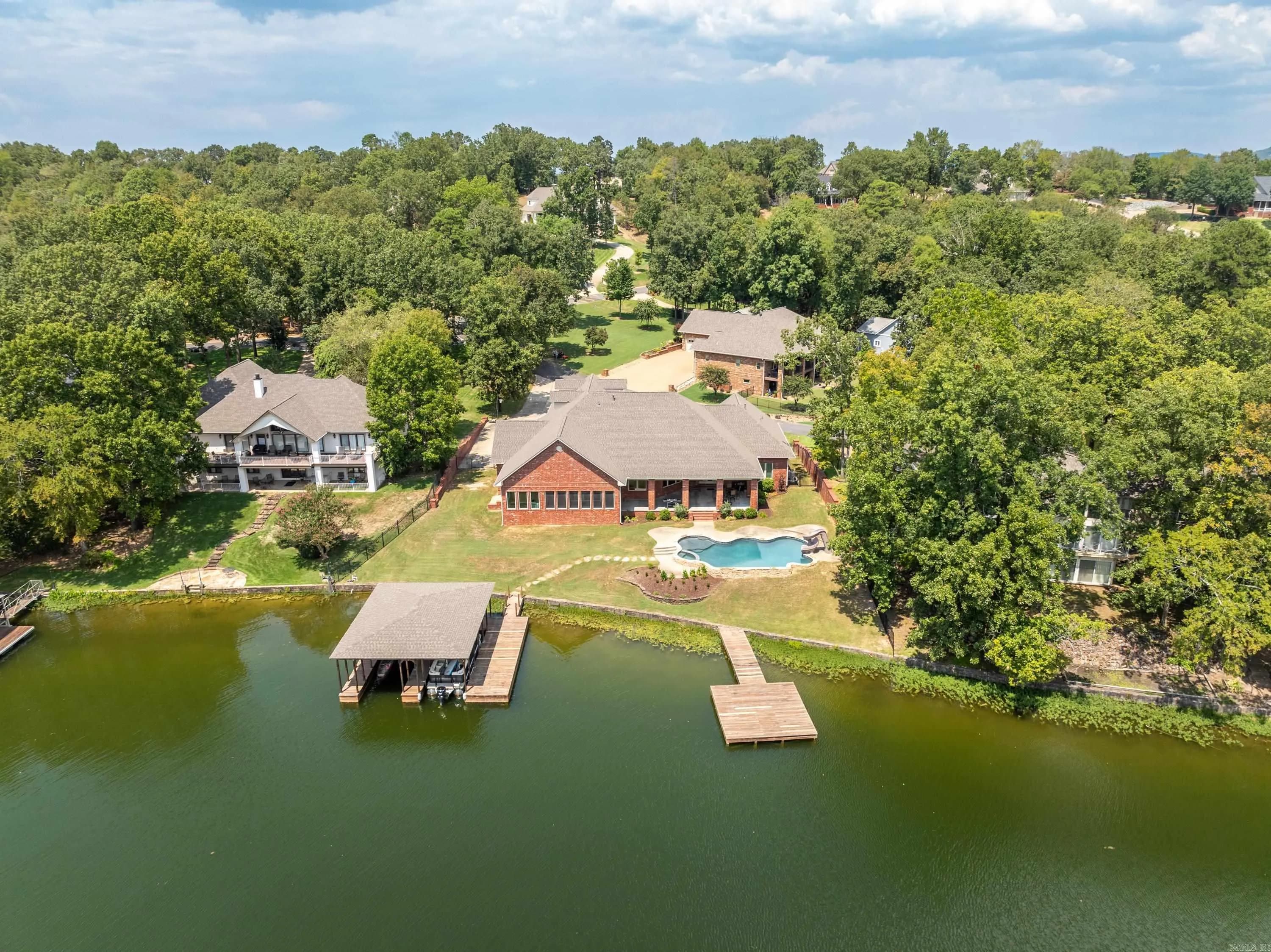 Property at 20  Stonegate - Image 10