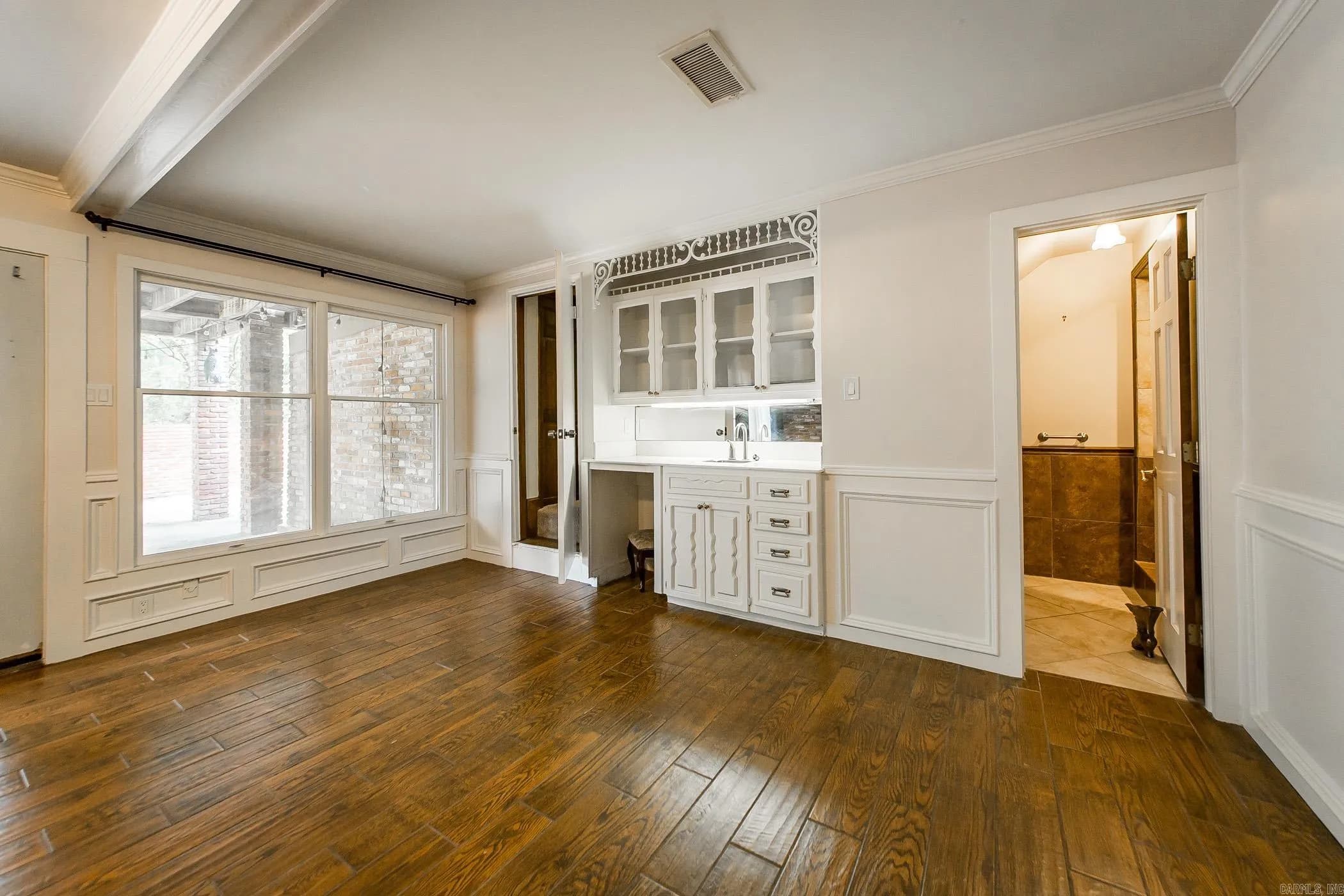 Property at 5401  North hills - Image 37