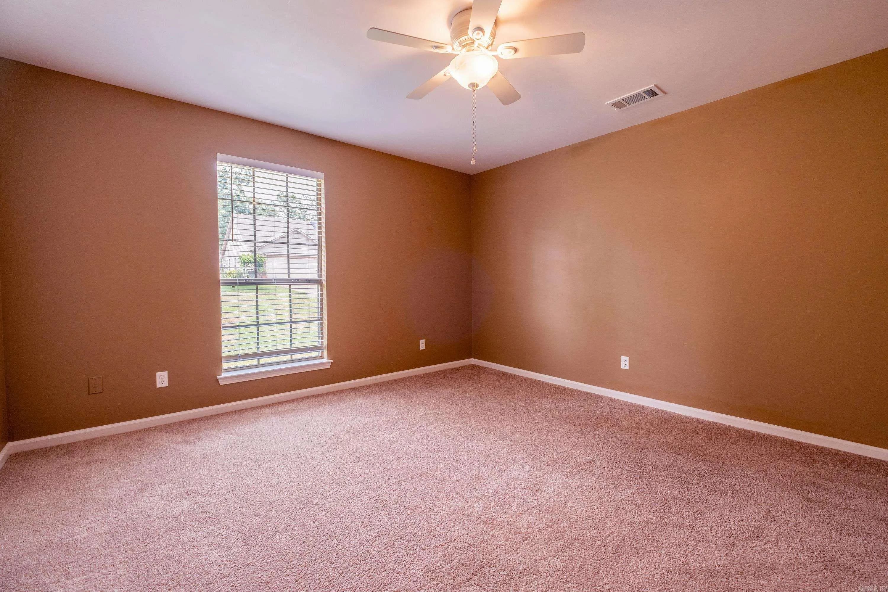 Property at 7  Brennan - Image 33