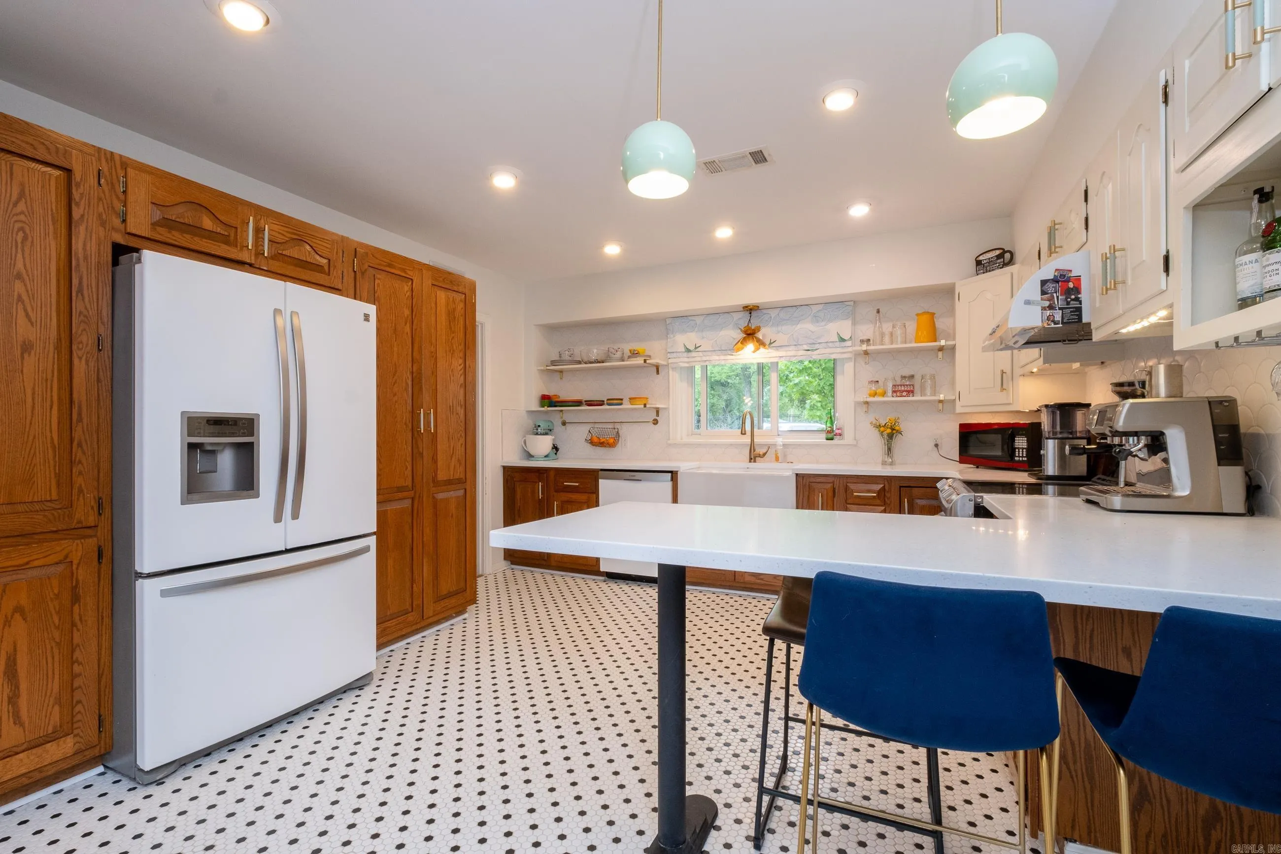 Property at 375  Goshen - Image 15
