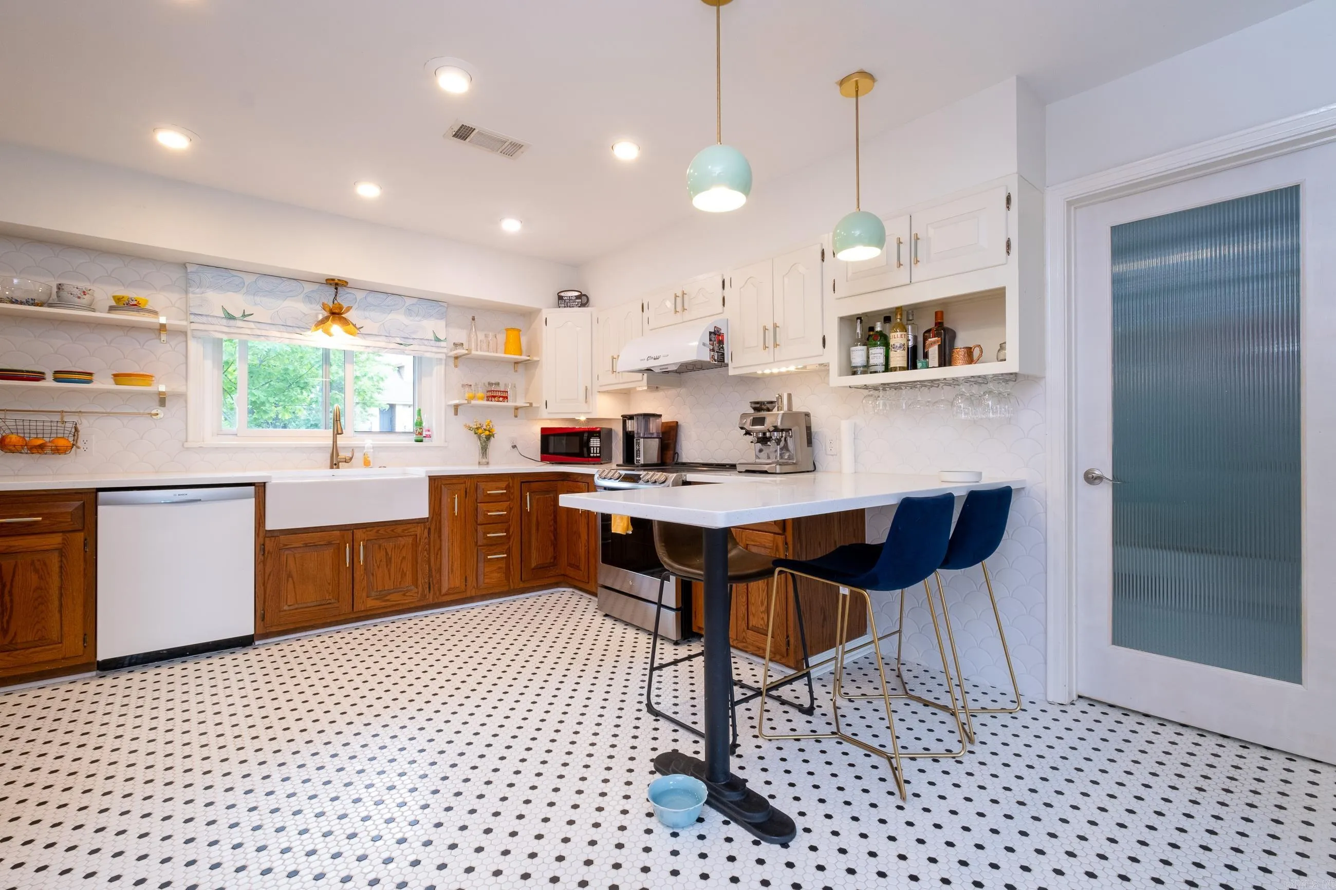 Property at 375  Goshen - Image 19