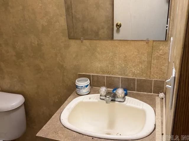 Property at 882  Mcknight - Image 16