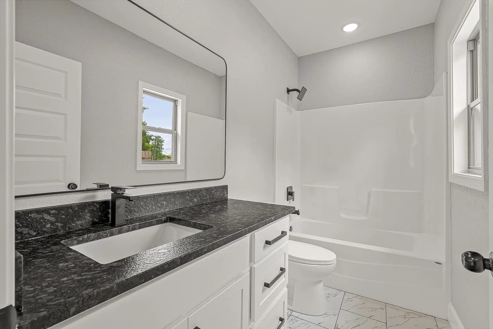 Property at 617 S 7th street - Image 16