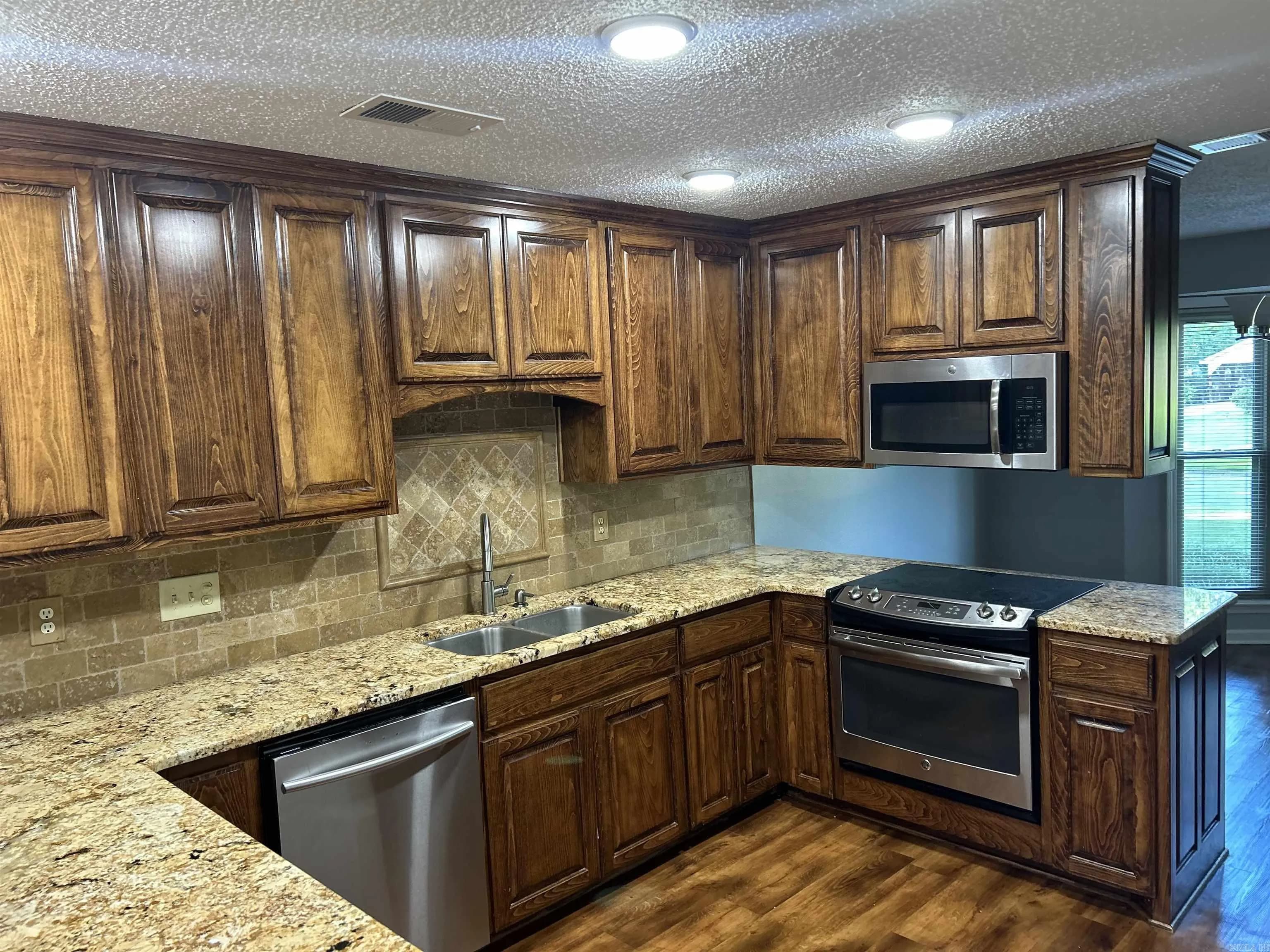 Property at 6104  Timber lake - Image 13