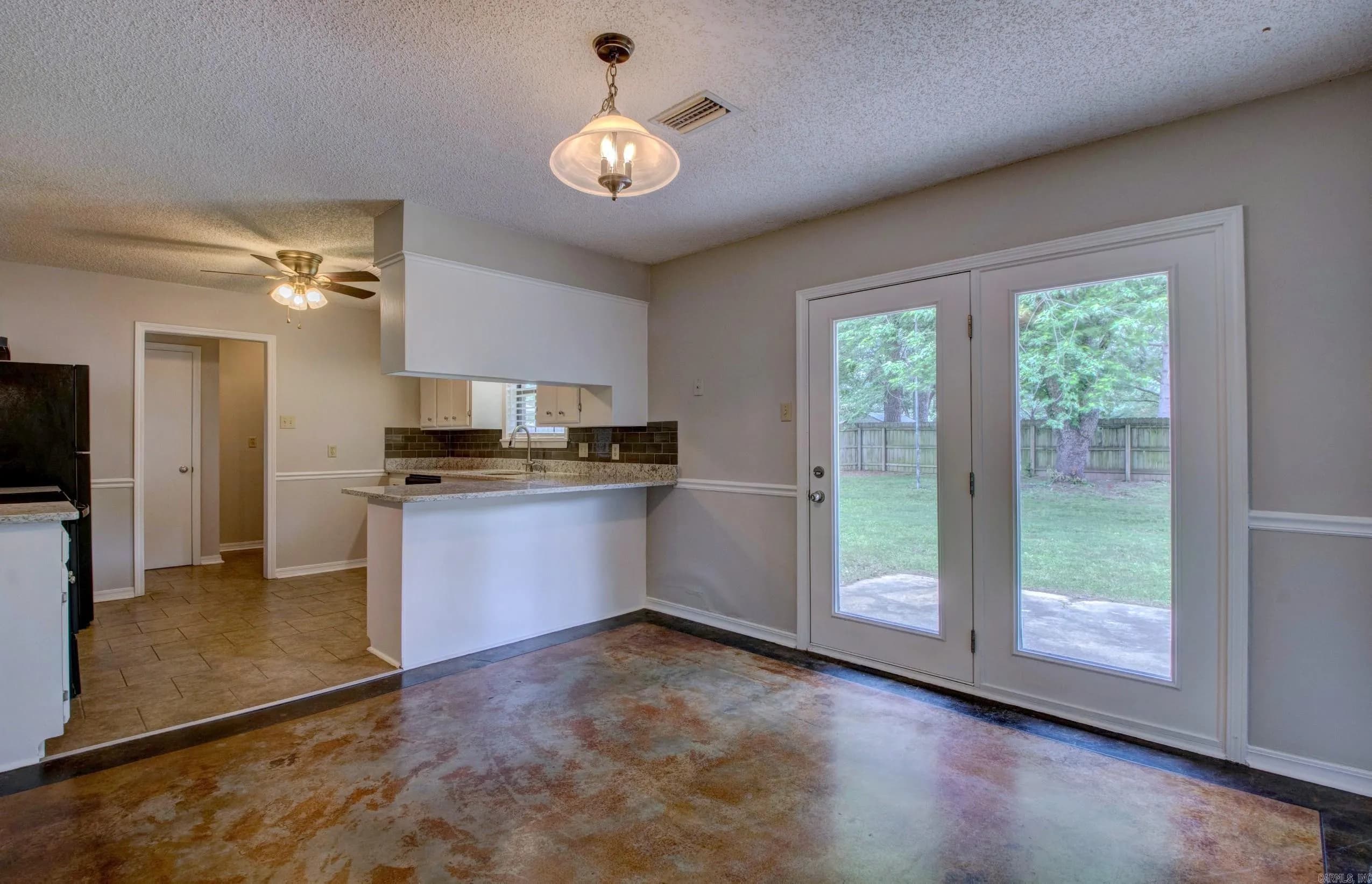 Property at 2812  Bruce - Image 12