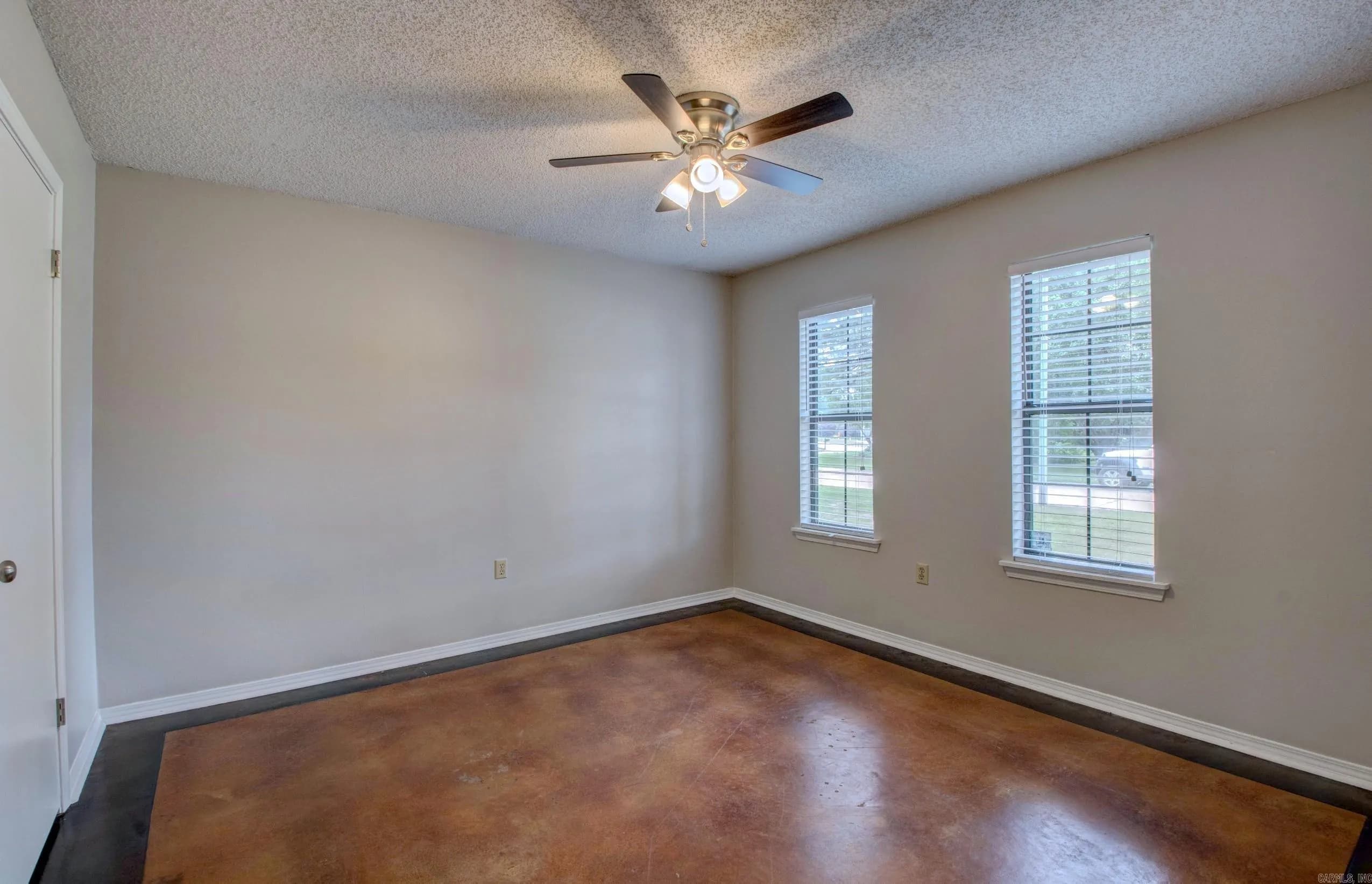 Property at 2812  Bruce - Image 27