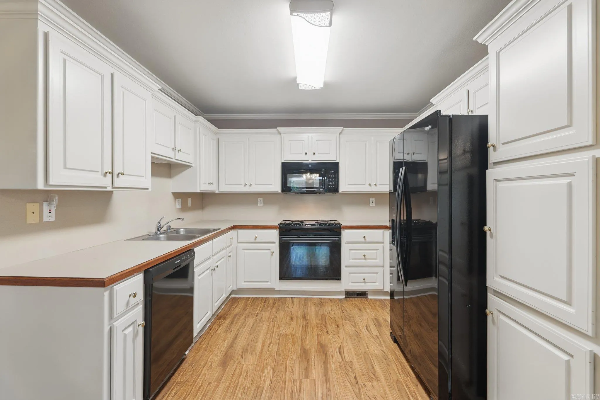 Property at 19  Golden oaks - Image 10