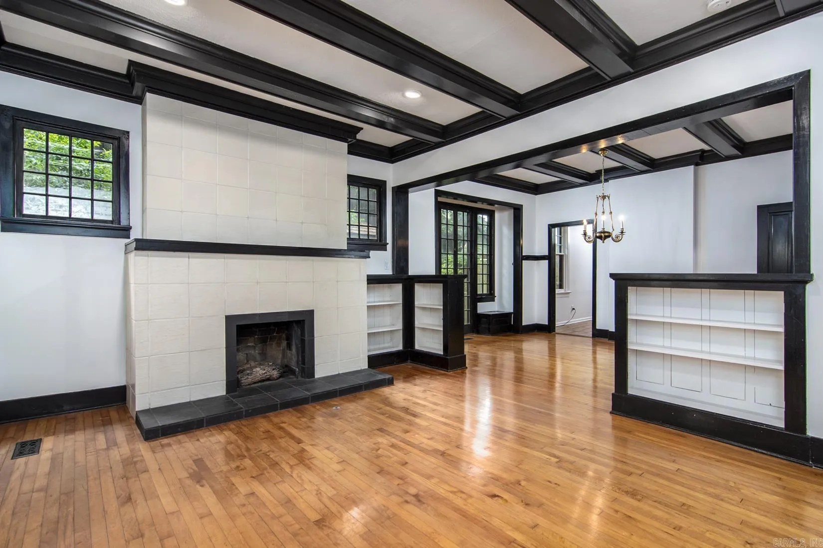 Property at 2108  Beechwood - Image 5