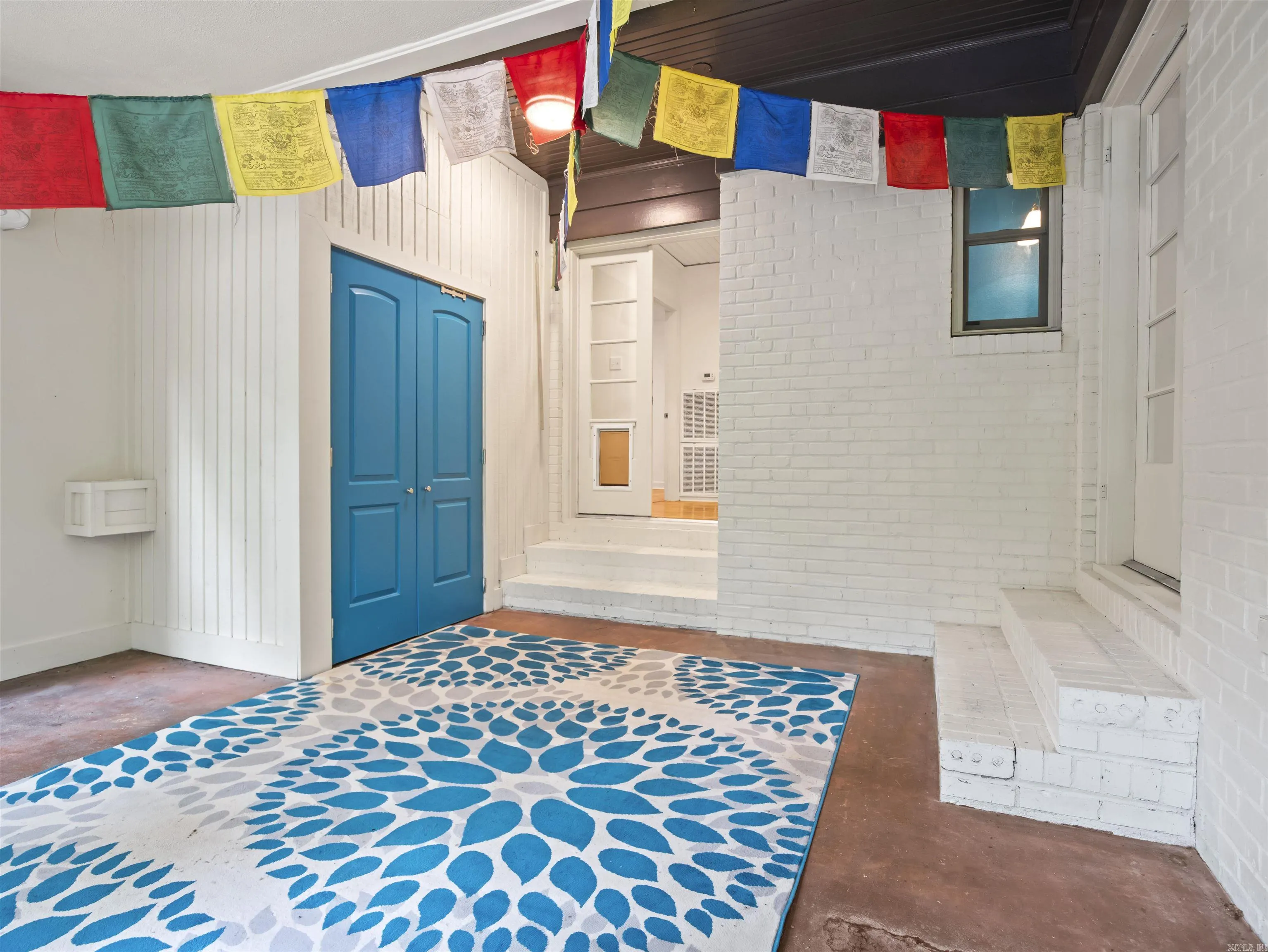 Property at 126  Circle - Image 33
