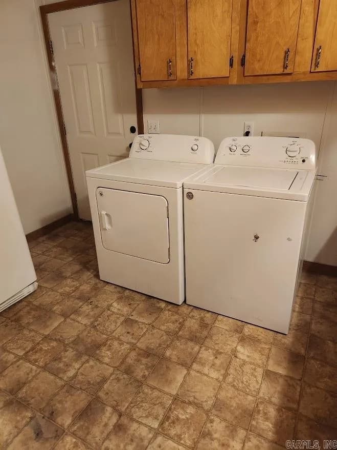 Property at 705 N Birch - Image 7