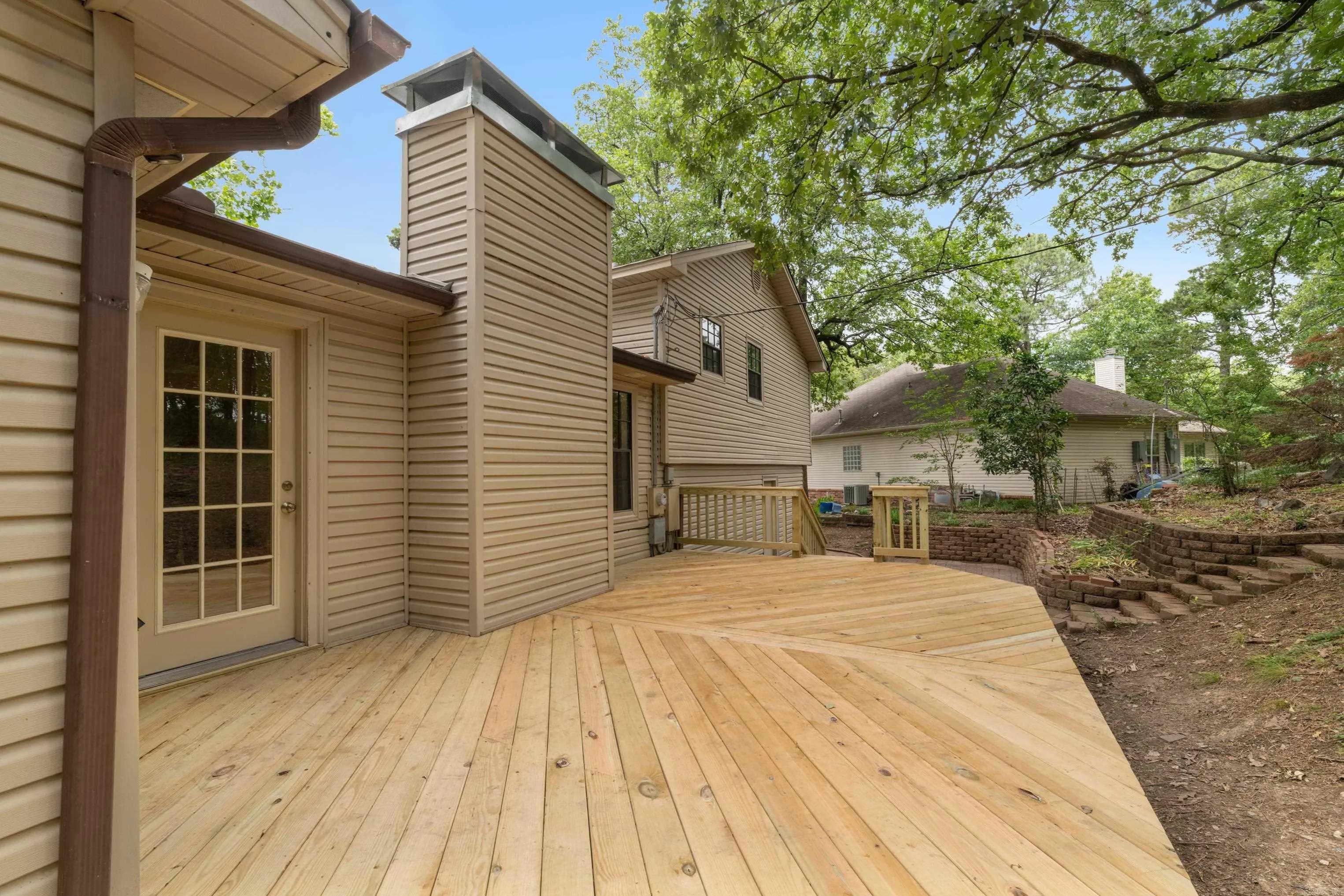 Property at 9115  Leatrice - Image 33