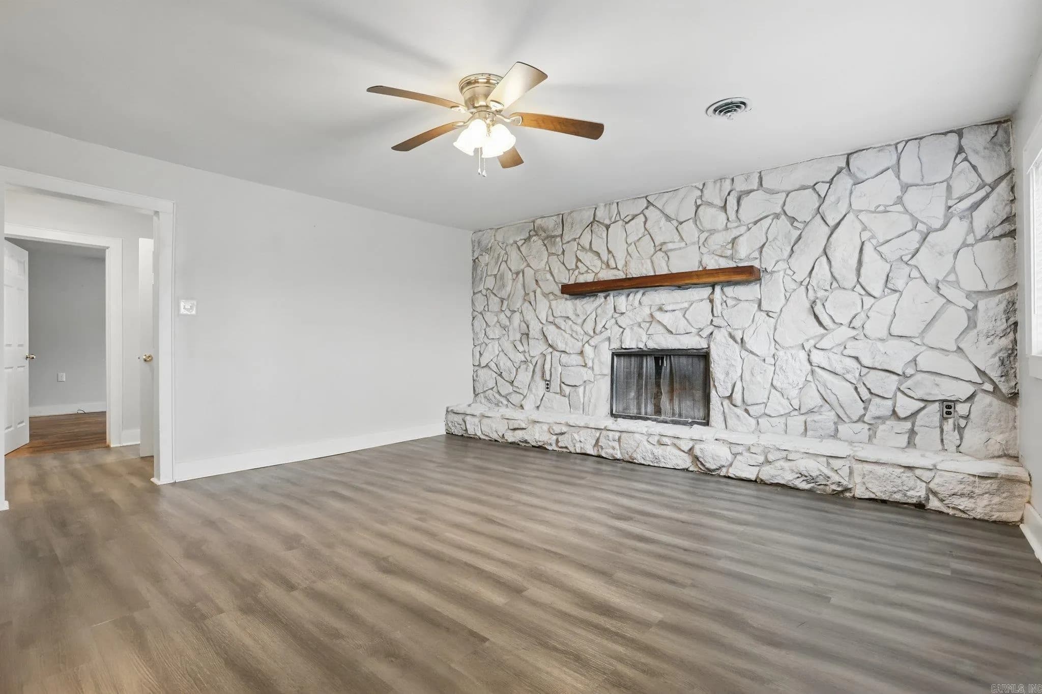 Property at 4224  Potter - Image 4