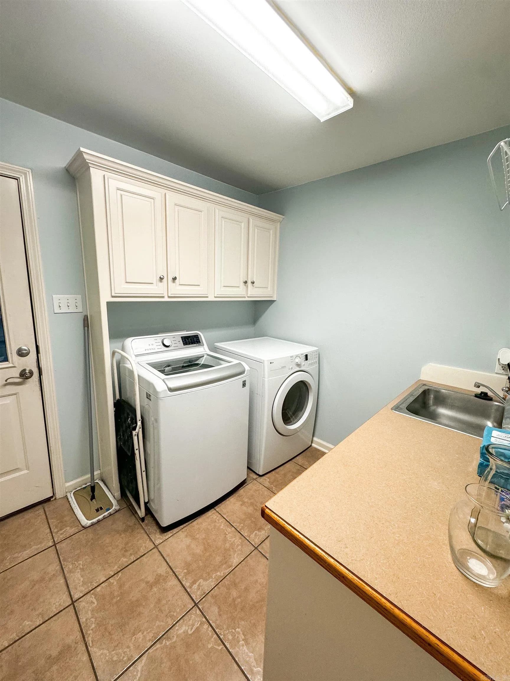 Property at 6  Palmer court - Image 46