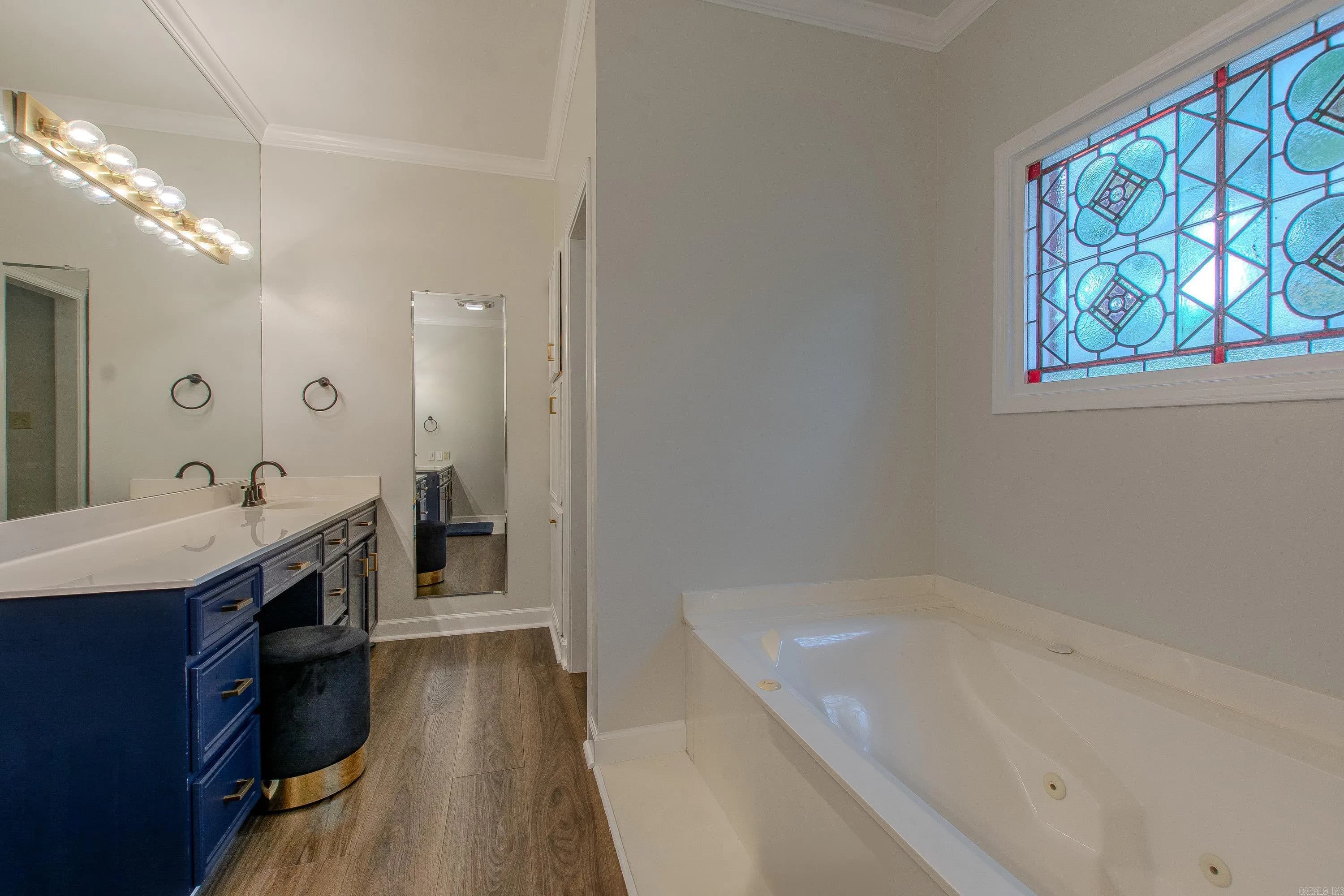 Property at 10  Silverwood court - Image 34