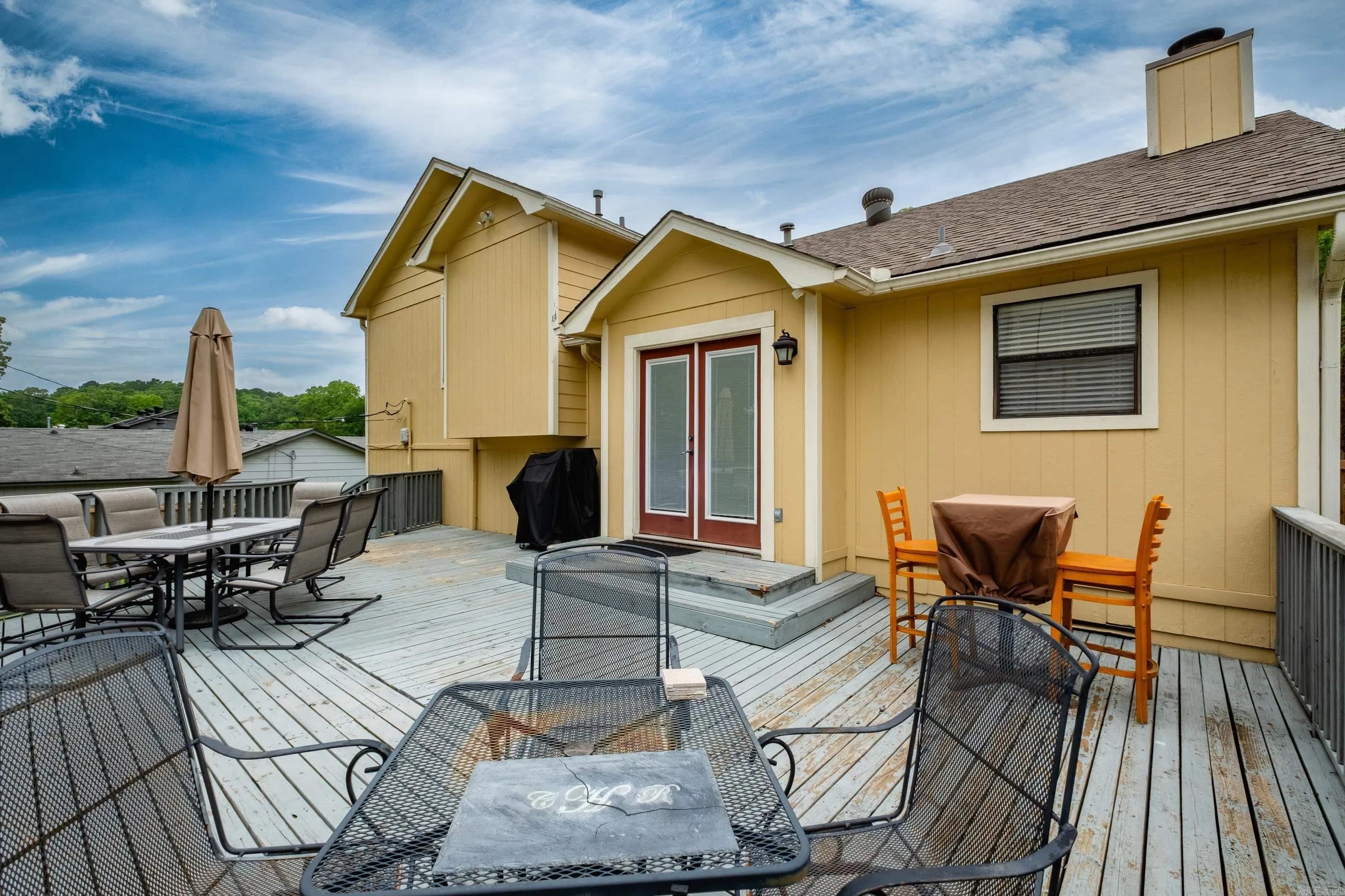 Property at 1520  Calgary - Image 34