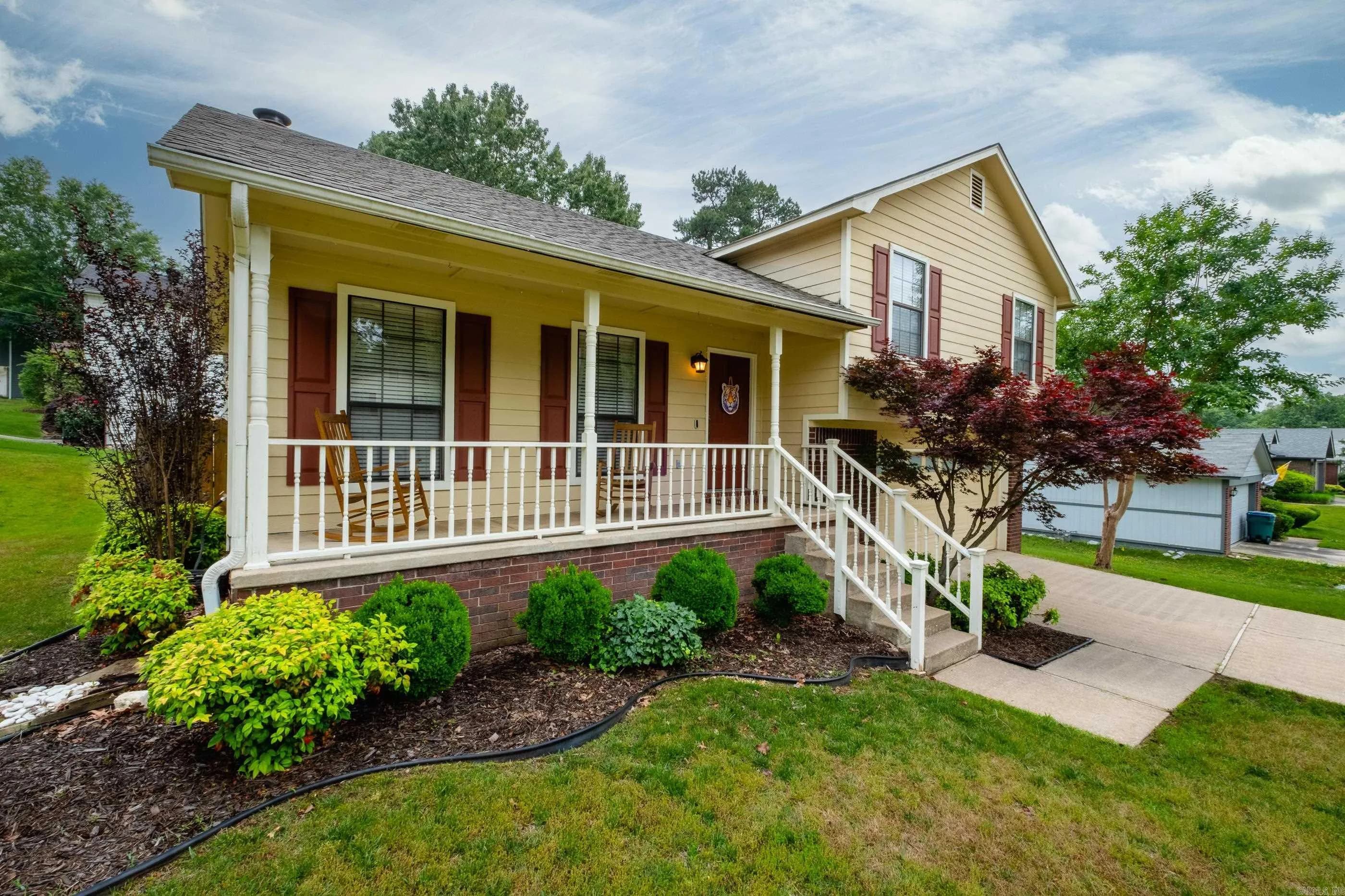 Property at 1520  Calgary - Image 4