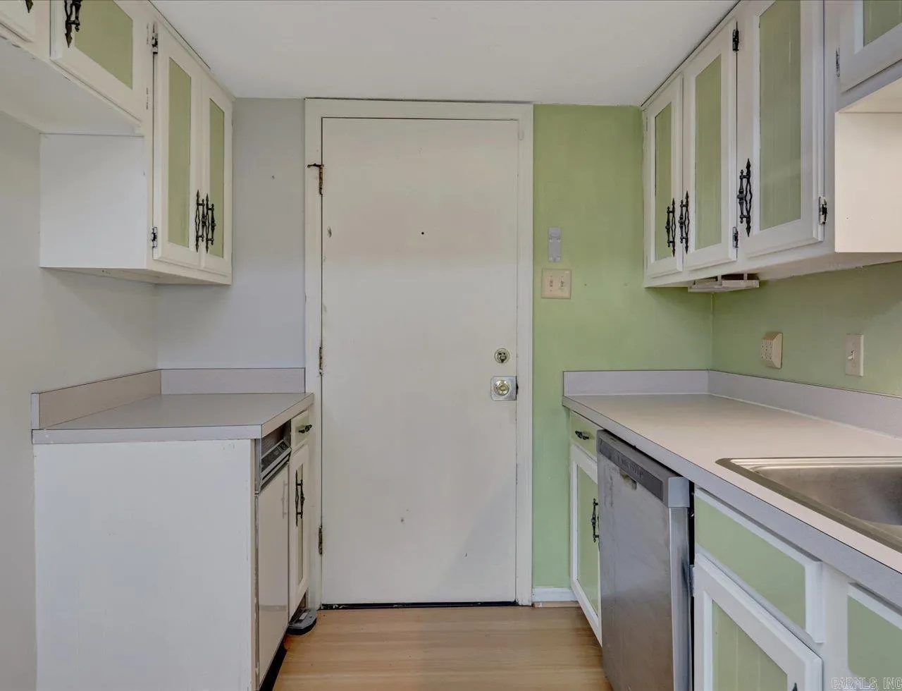 Property at 509  Belvedere - Image 19