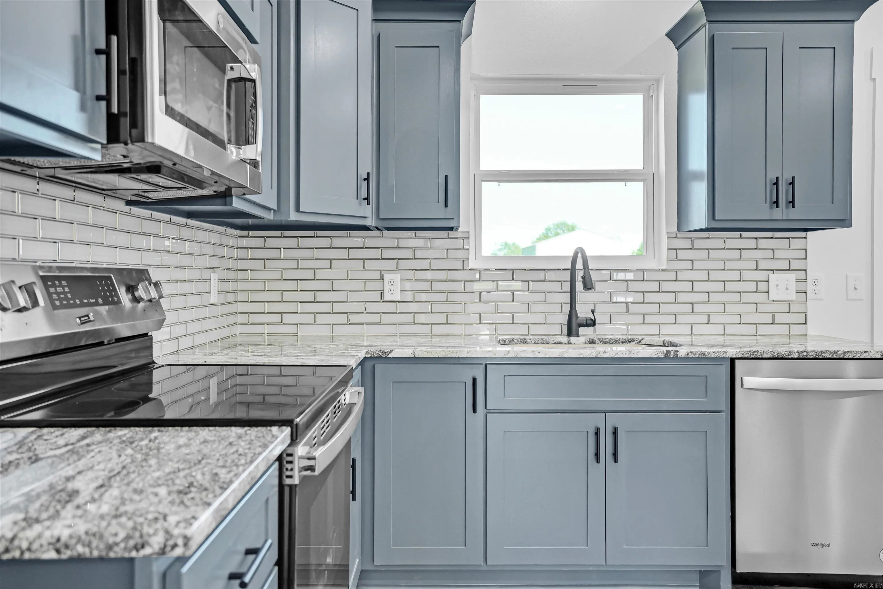 Property at 20  High point - Image 12