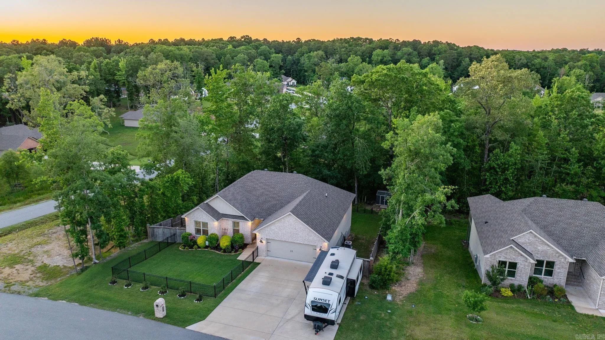 Property at 600  Lucy - Image 2