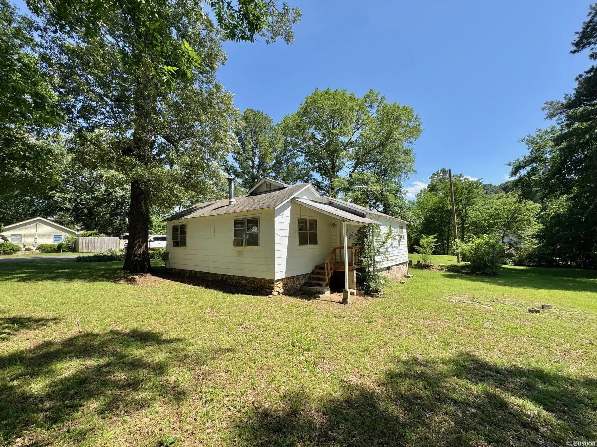Property at 502  Delaware - Image 2