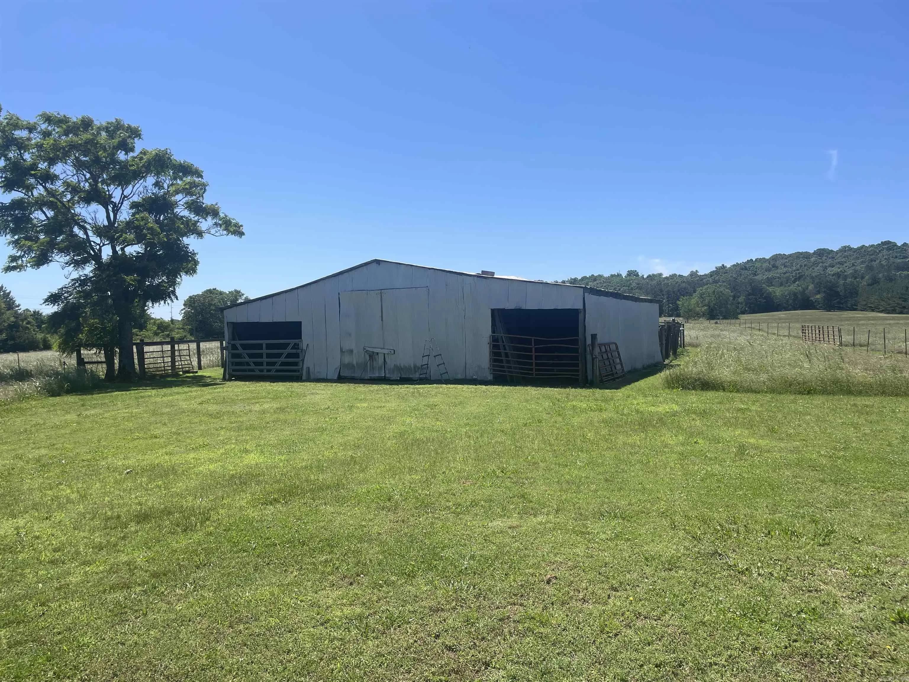 Property at 272  Hwy 31 - Image 4