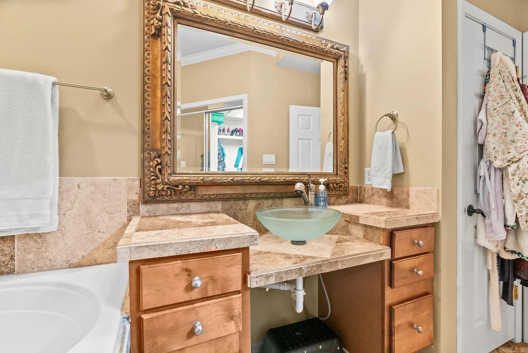 Property at 4405  Boardwalk - Image 19