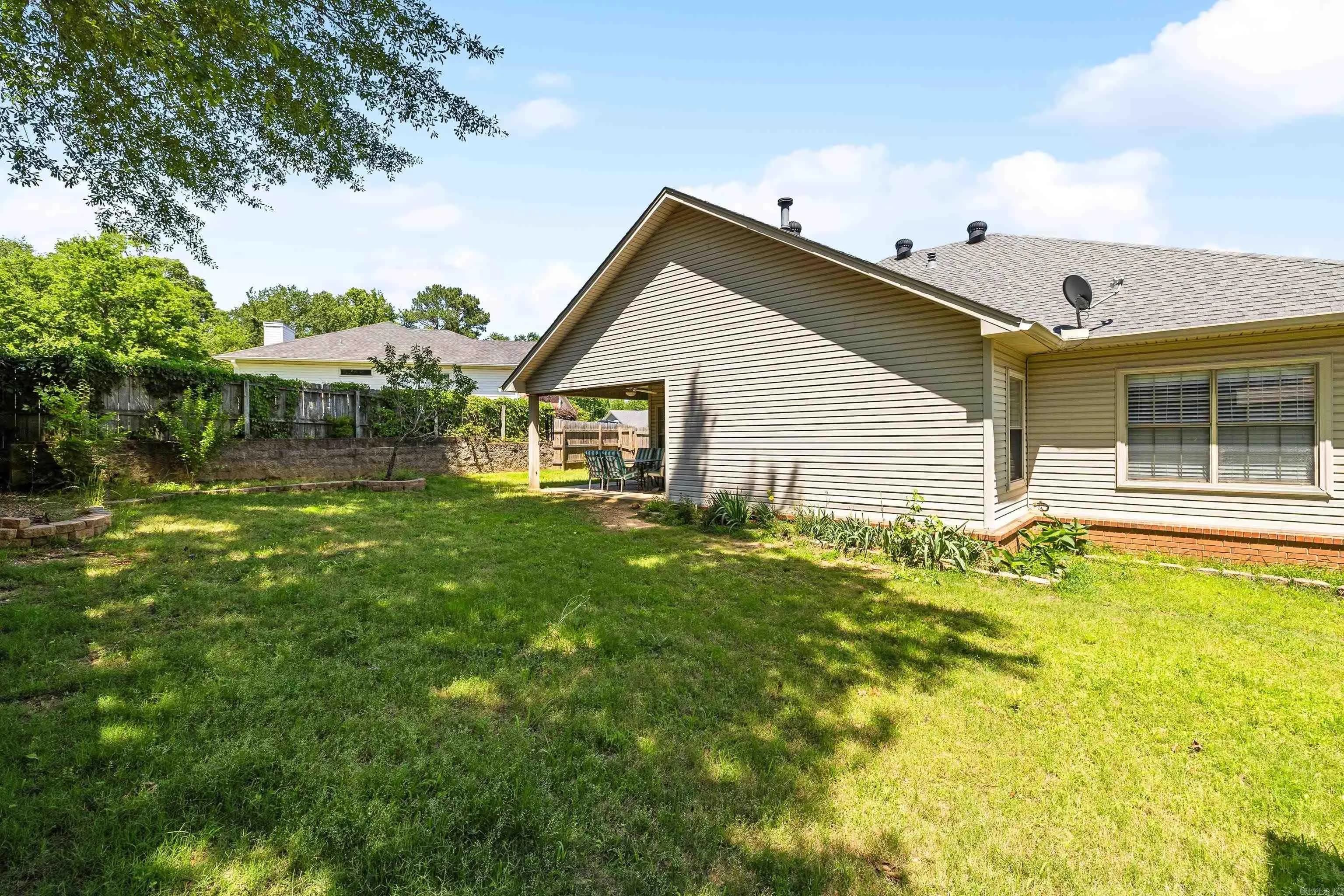 Property at 2806  Sundance - Image 34