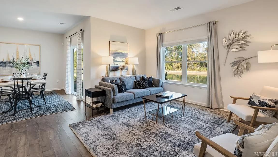 Property at 817  Jaxon - Image 6
